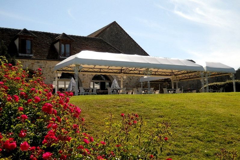castle 10 rooms for sale on Voulx (77940)