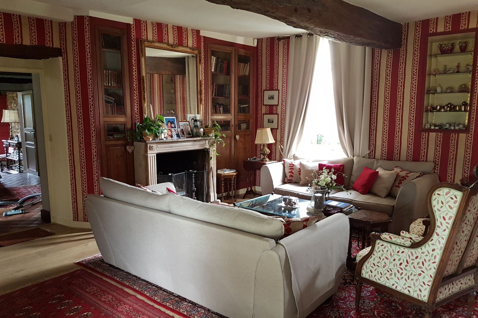 castle 10 rooms for sale on Voulx (77940)