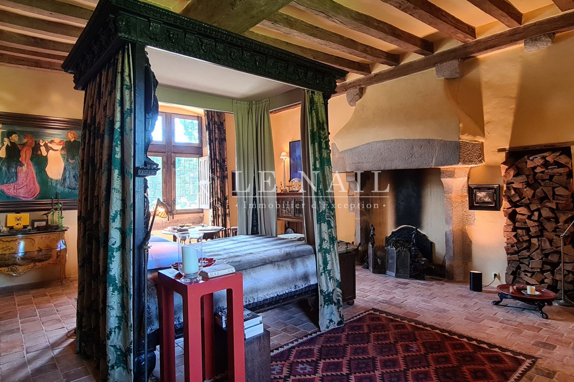 manor house 6 rooms for sale on LAVAL (53000)