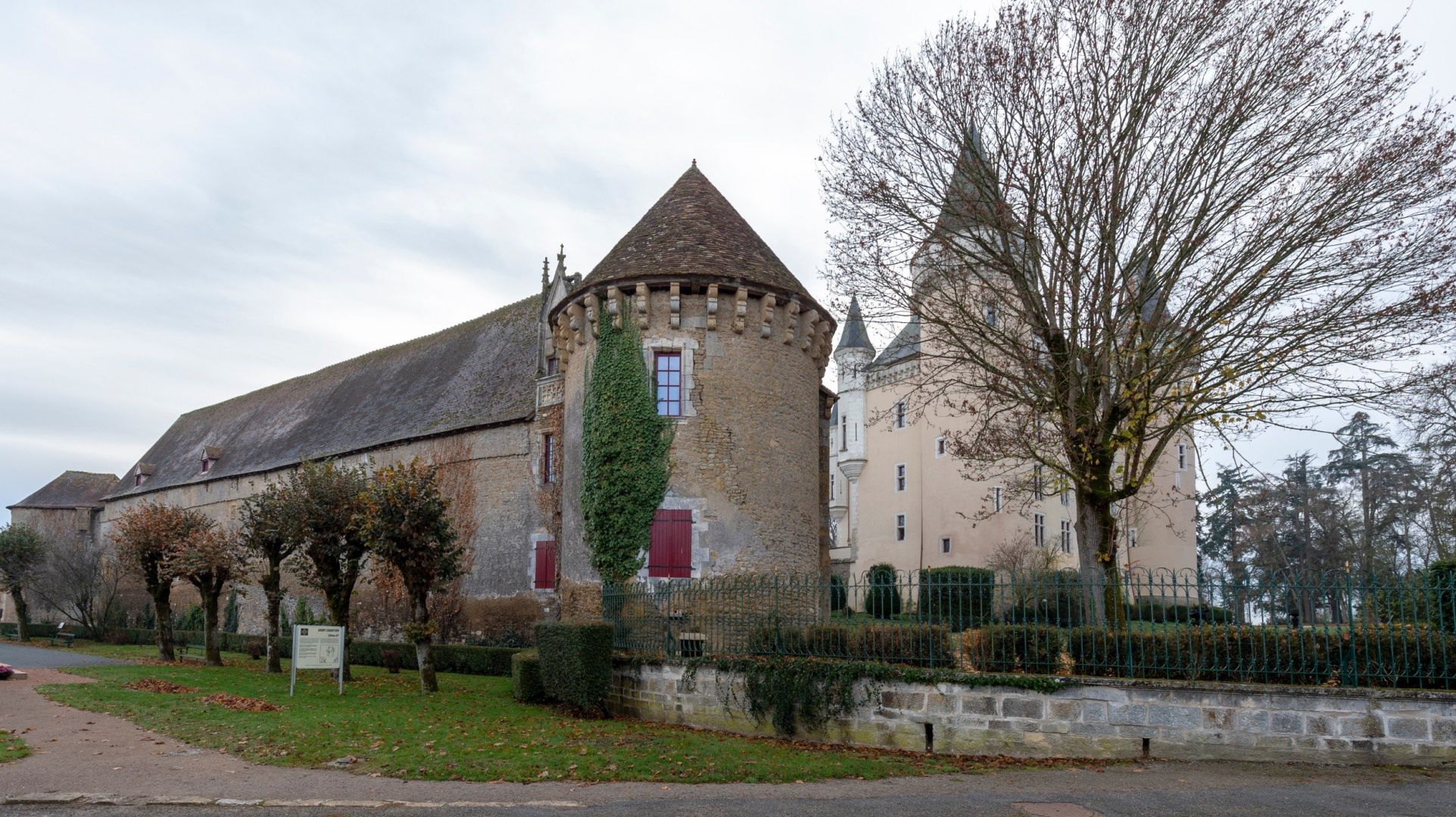 château 21 pièces en vente à CHATEAUROUX (36000)