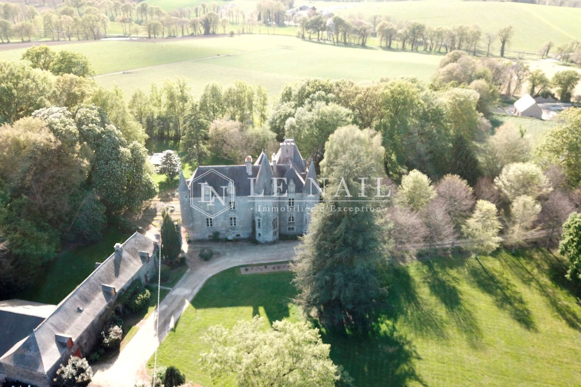 château 14 pièces en vente à PLOERMEL (56800)