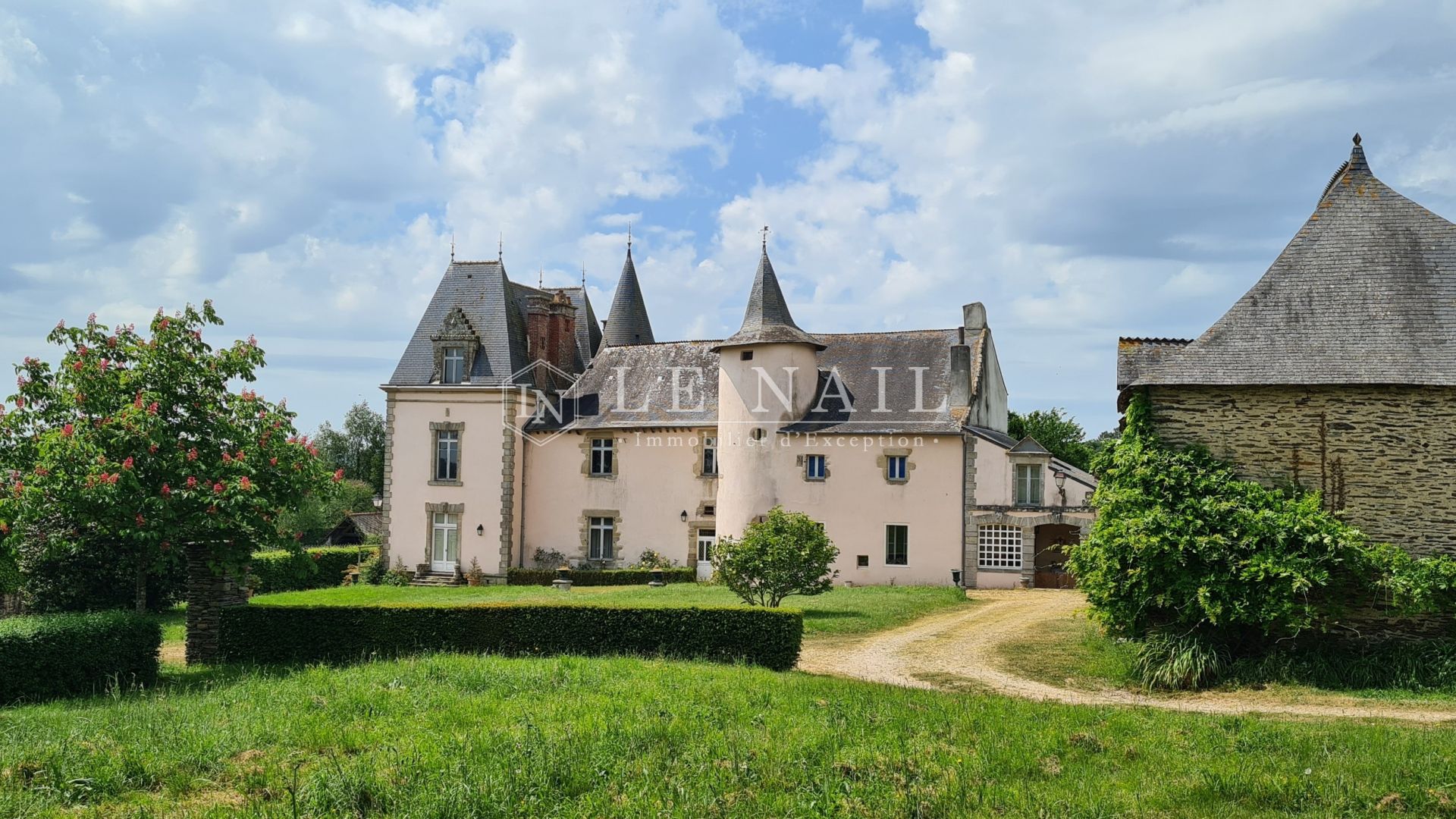 château 19 pièces en vente à PLOERMEL (56800)