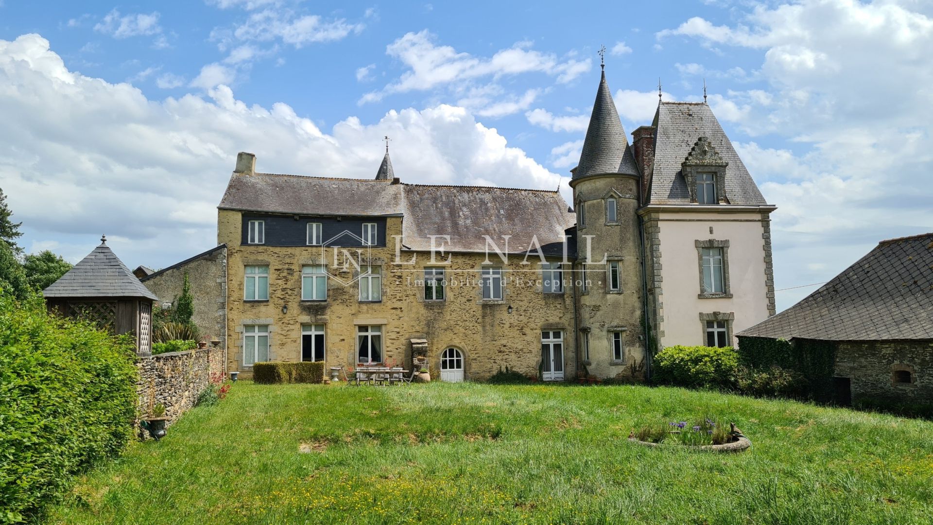 château 19 pièces en vente à PLOERMEL (56800)