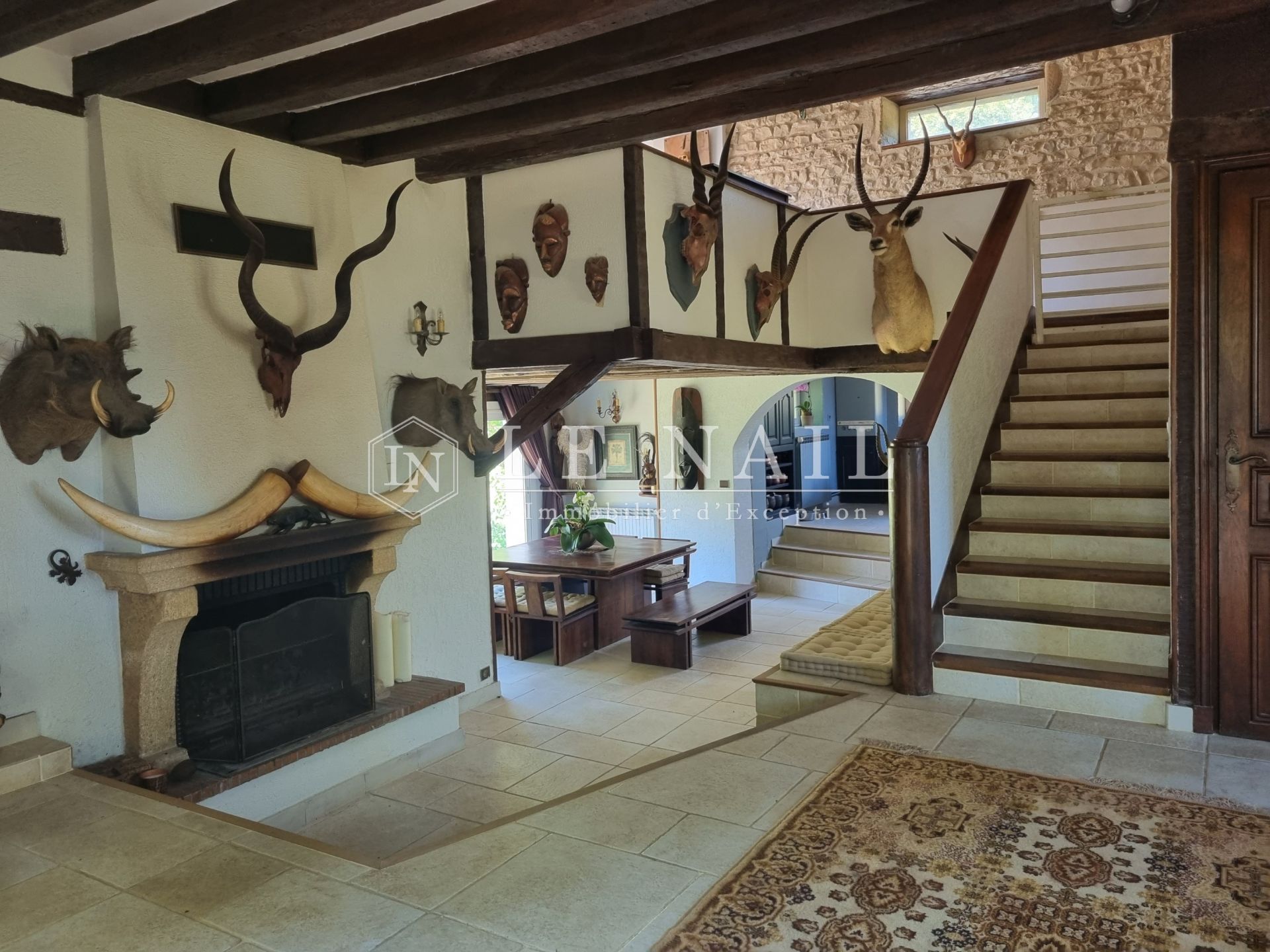 property 8 rooms for sale on VIERZON (18100)
