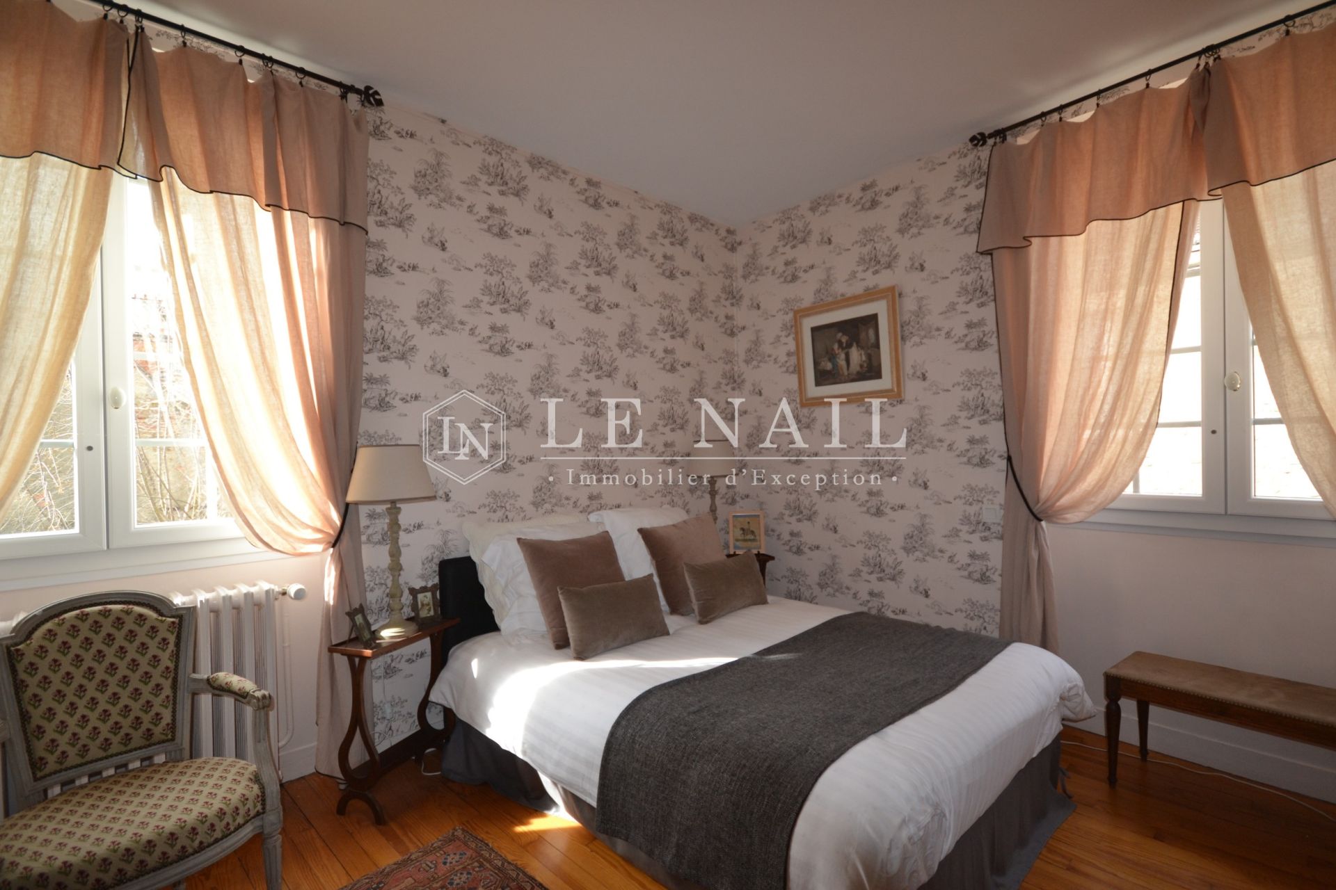 mansion (hôtel particulier) 8 rooms for sale on ALENCON (61000)