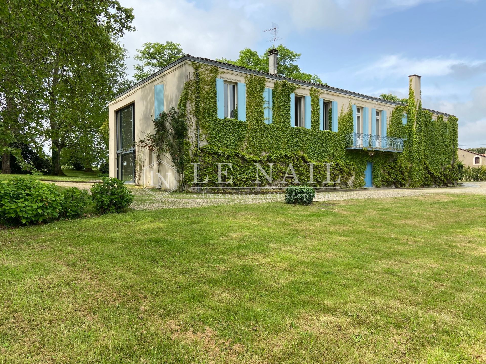 propriété viticole 14 pièces en vente à BORDEAUX (33000)