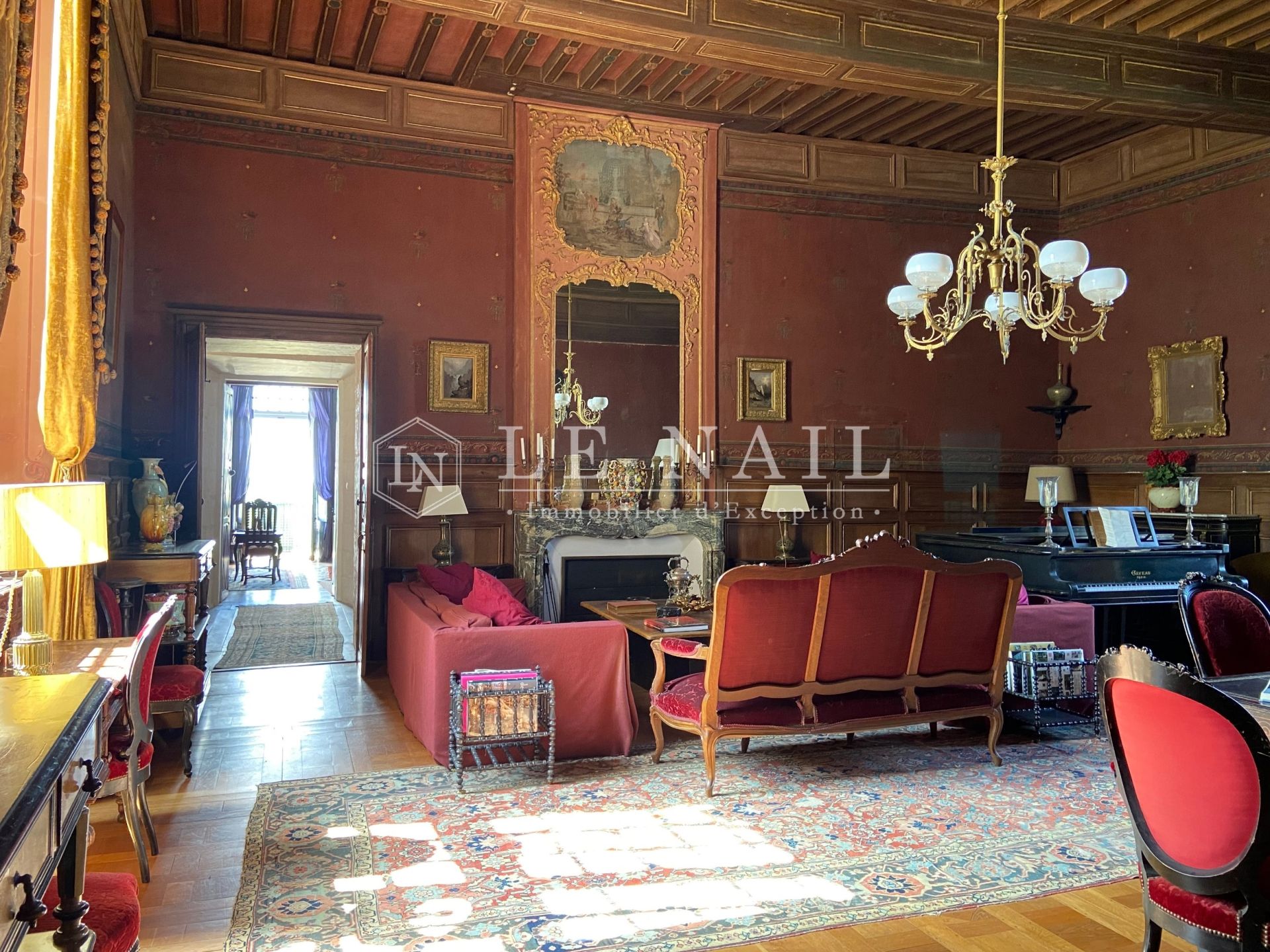castle 44 rooms for sale on BORDEAUX (33000)