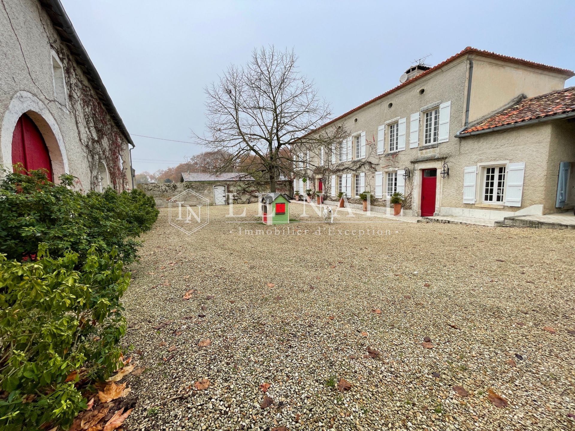 house 8 rooms for sale on ANGOULEME (16000)