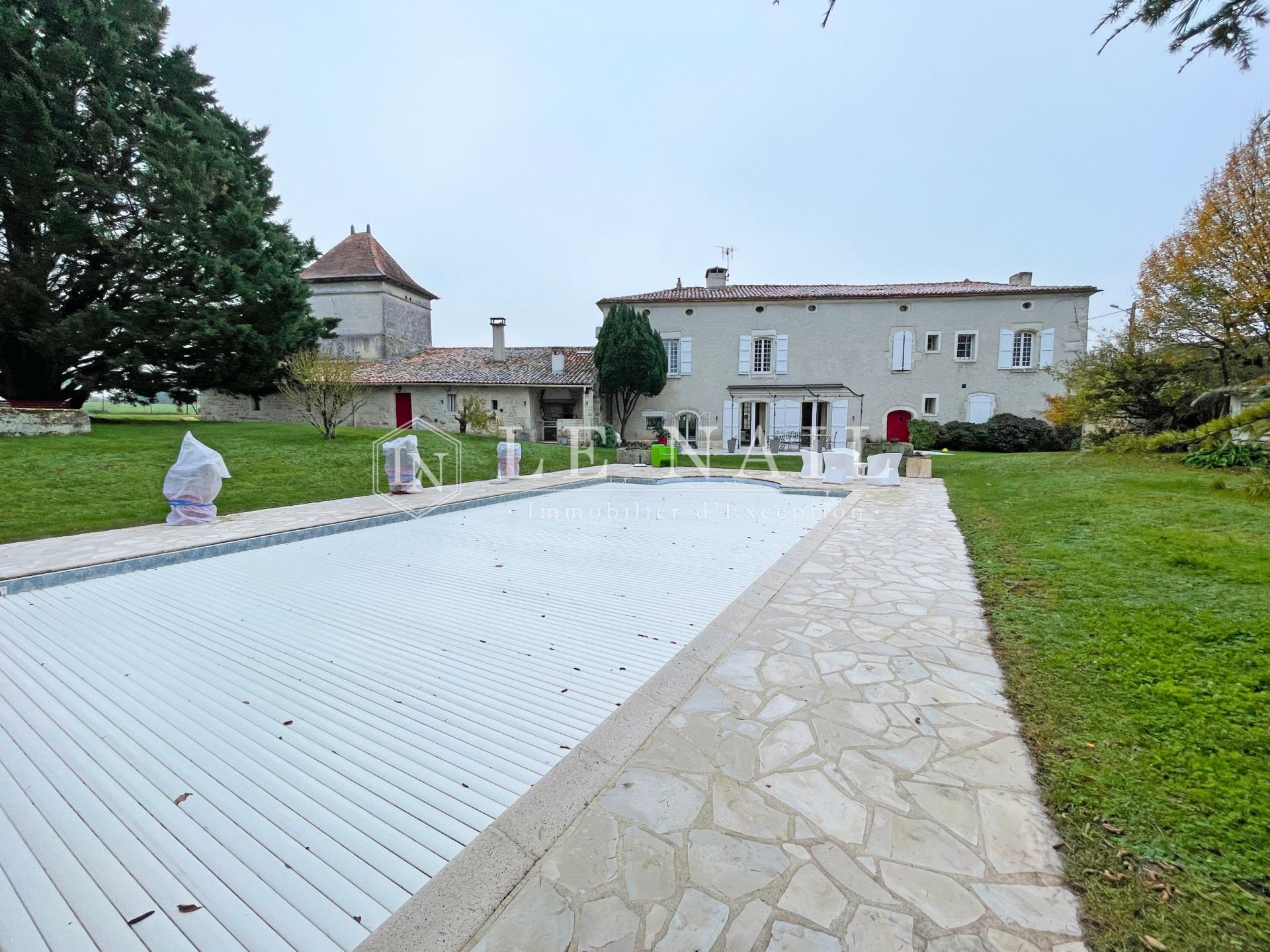 house 8 rooms for sale on ANGOULEME (16000)