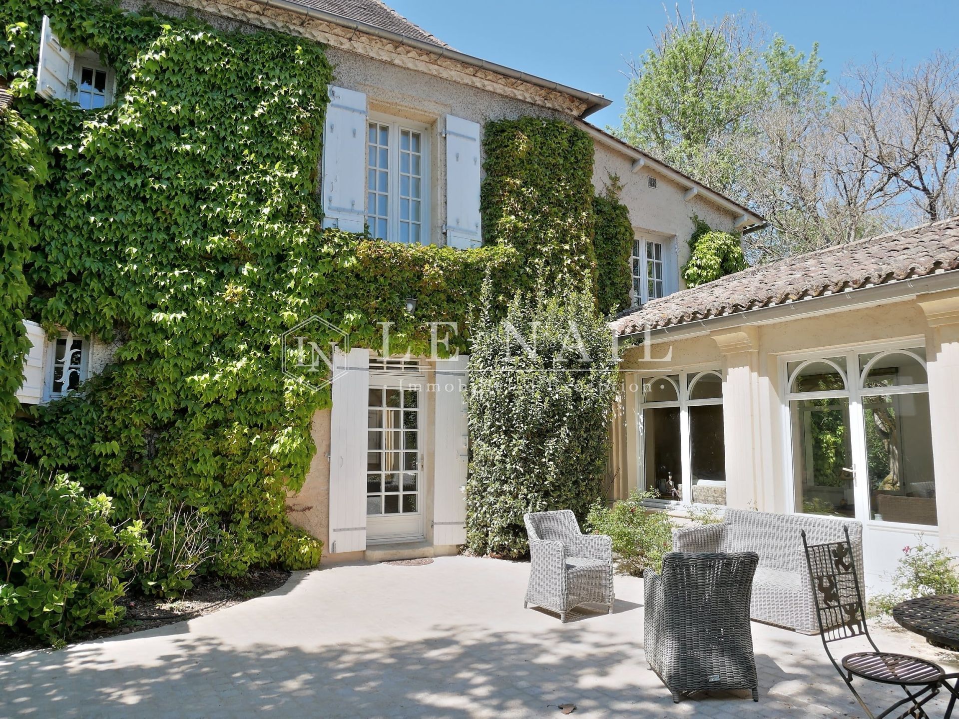 mansion 16 rooms for sale on BERGERAC (24100)