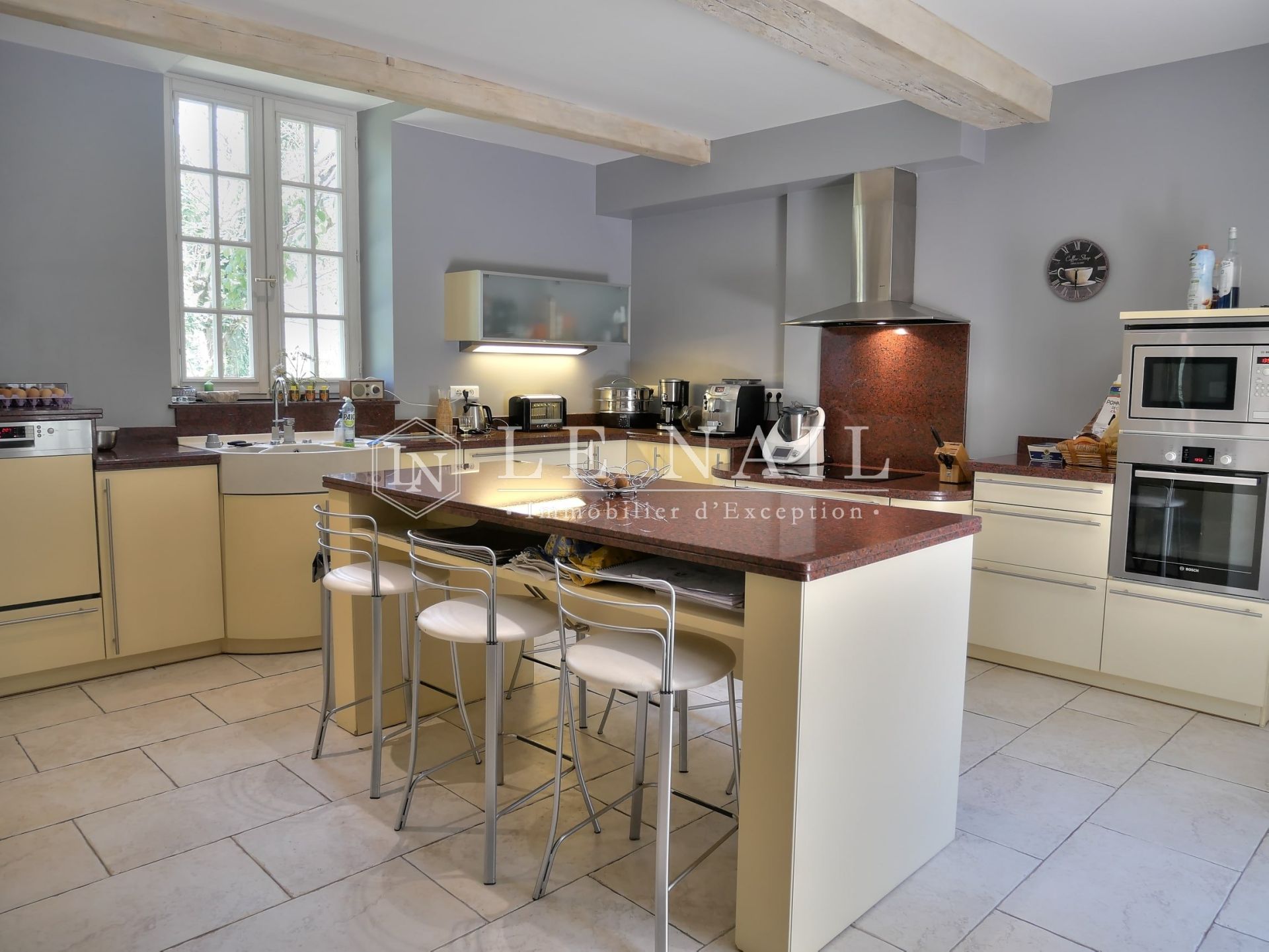 mansion 16 rooms for sale on BERGERAC (24100)
