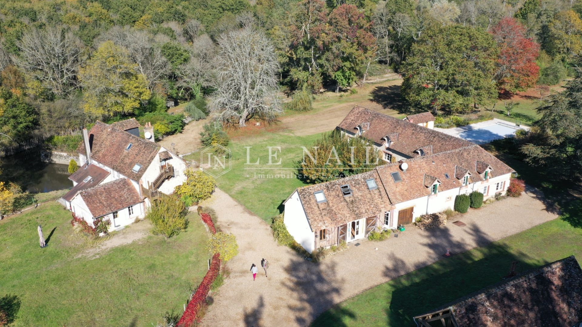 propriété 30 pièces en vente à CHAMBORD (41250)