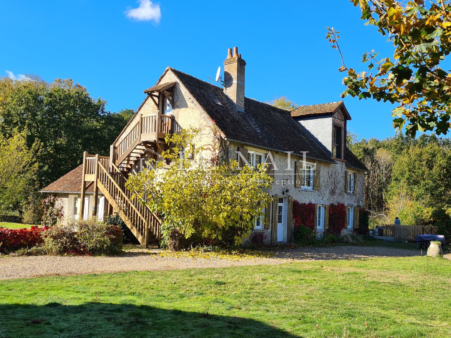 propriété 30 pièces en vente à CHAMBORD (41250)