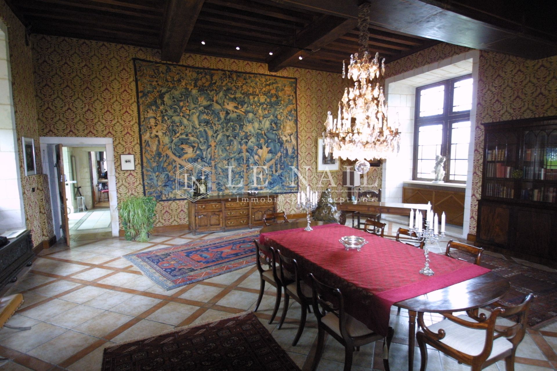 castle 17 rooms for sale on LE BLANC (36300)