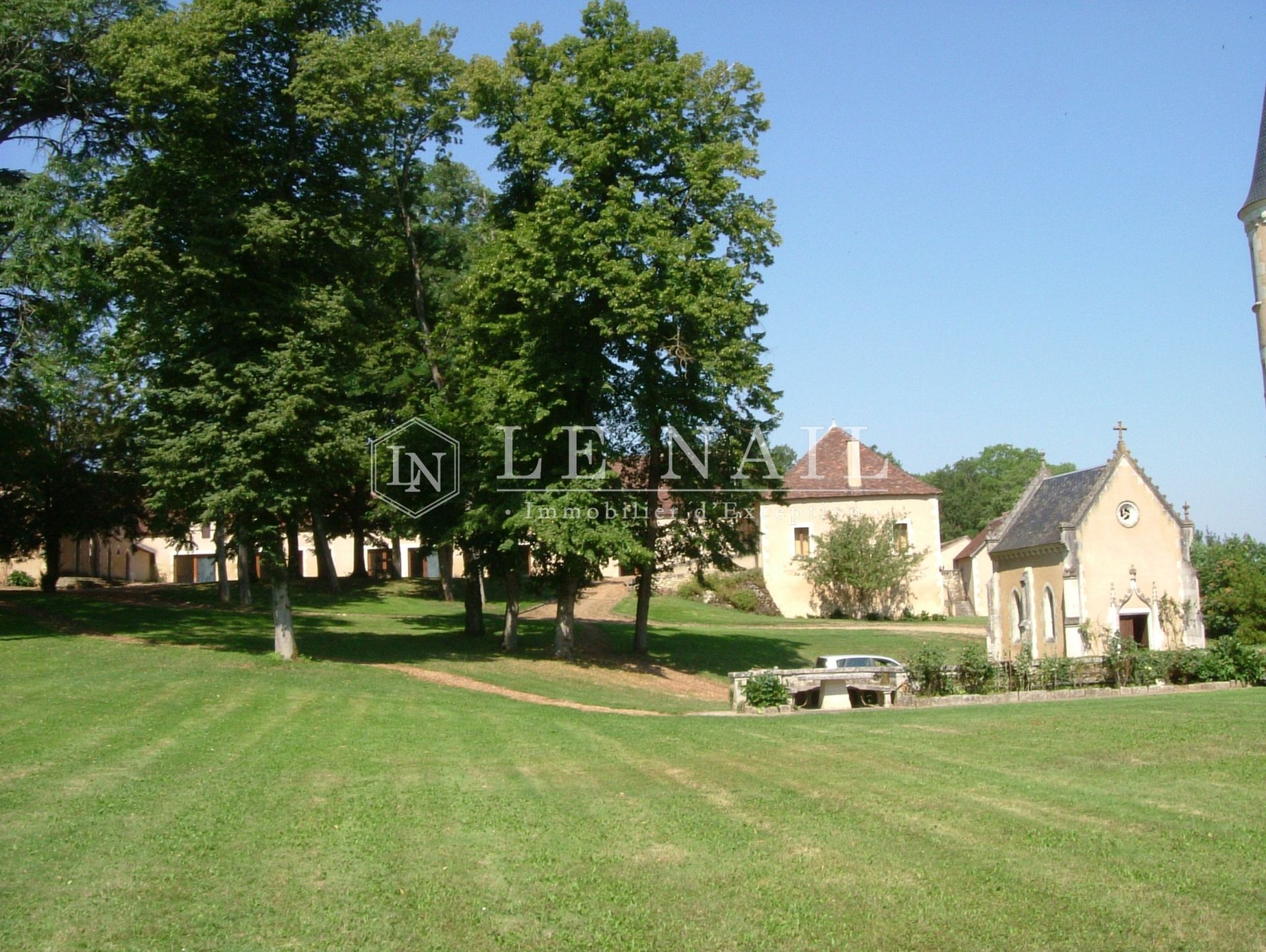 château 17 pièces en vente à LE BLANC (36300)