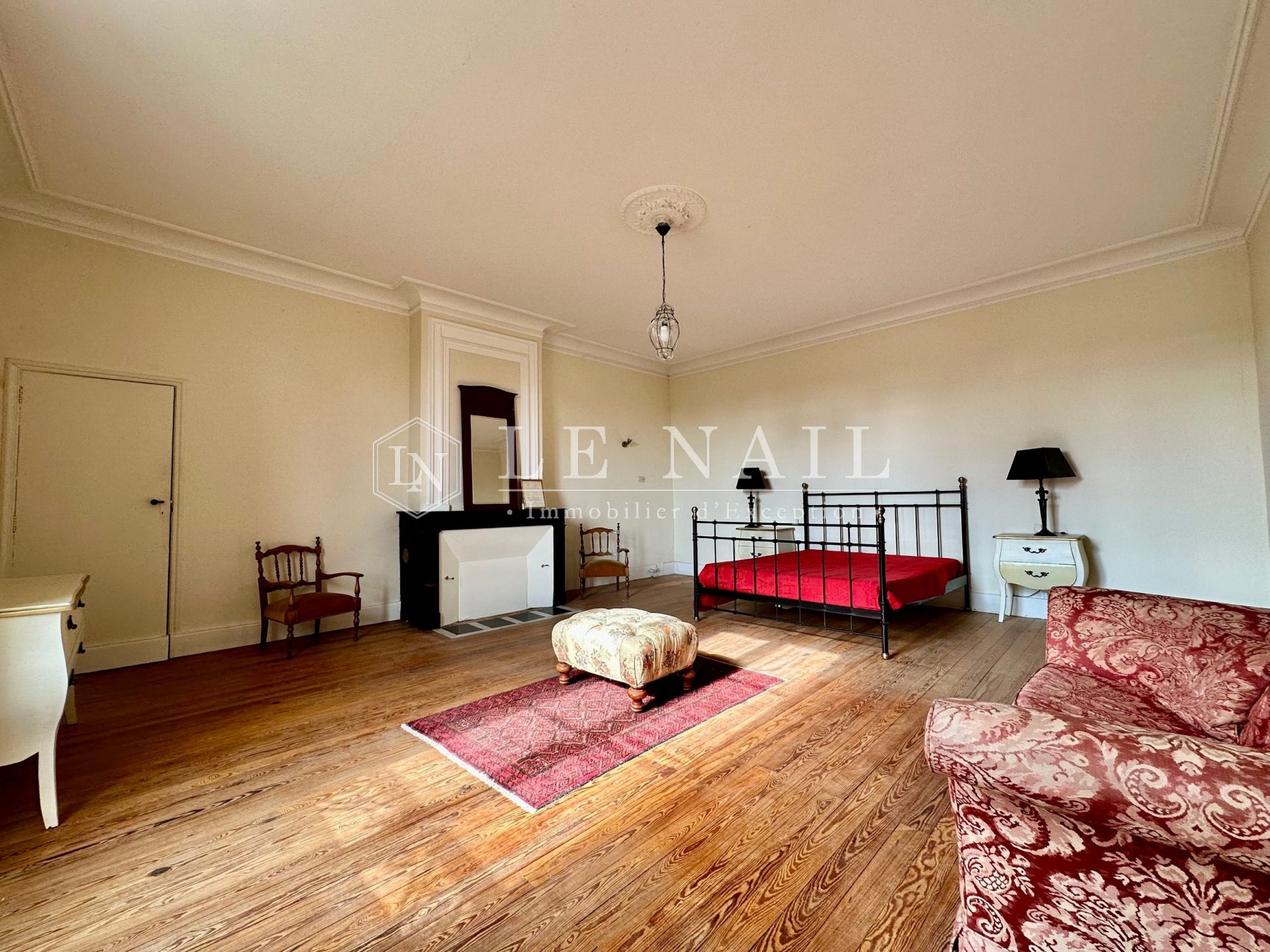 castle 14 rooms for sale on PINEUILH (33220)
