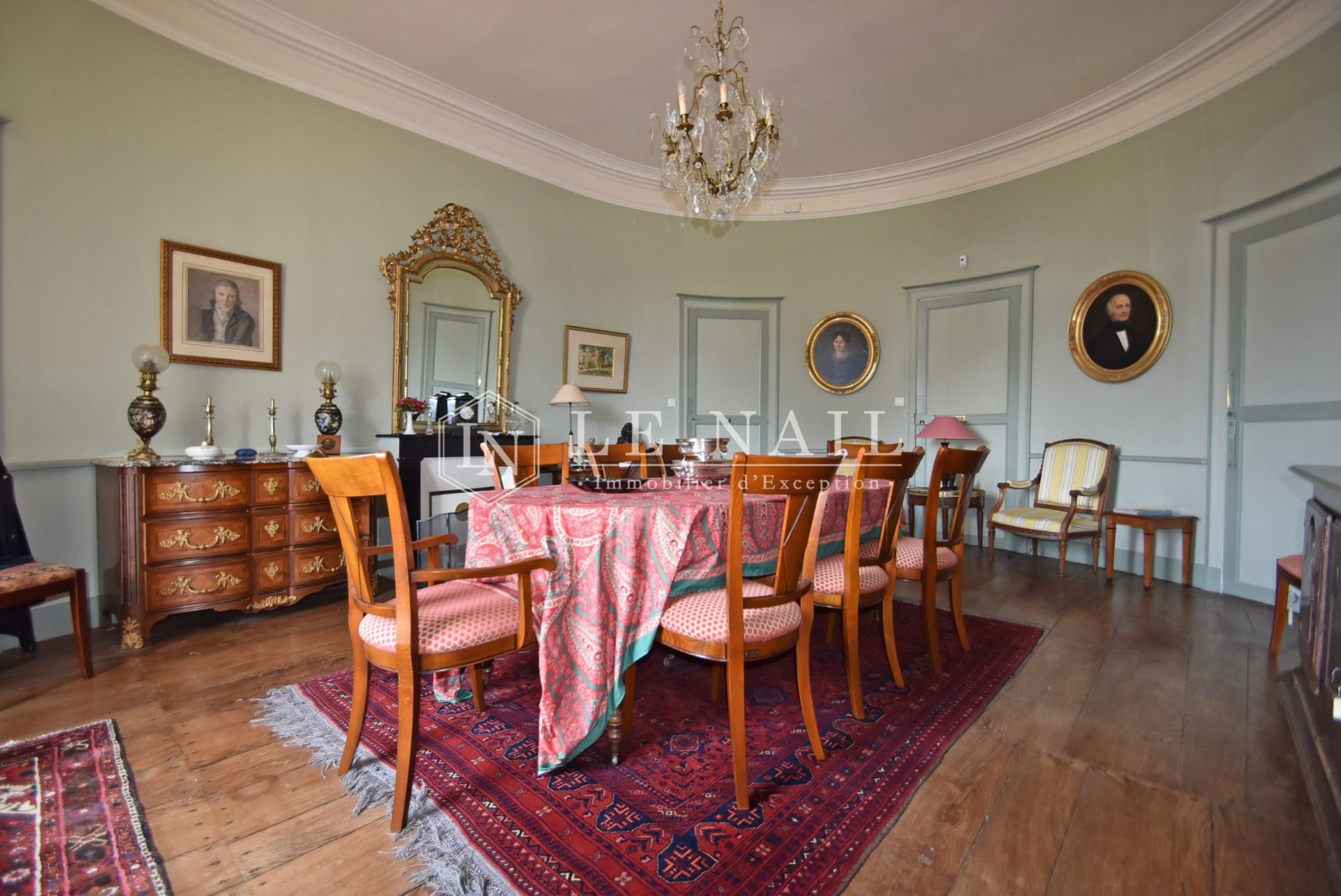 château 11 pièces en vente à Niort (79000)