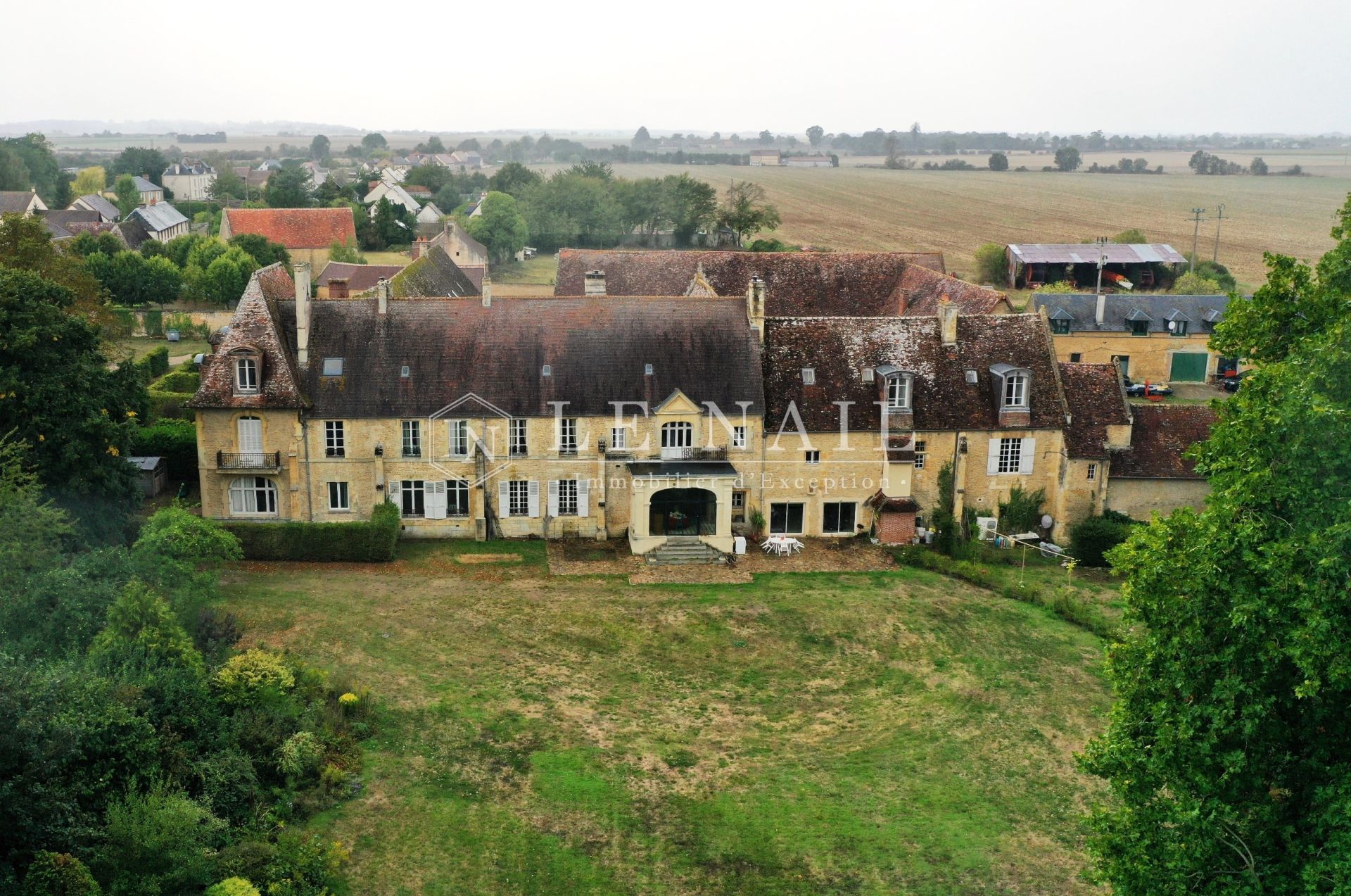 castle 30 rooms for sale on ST PIERRE SUR DIVES (14170)