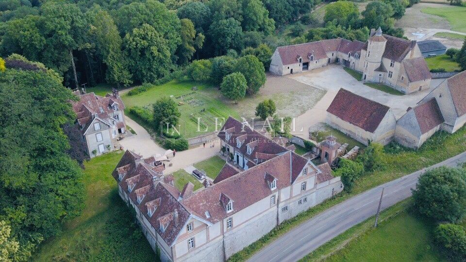 manor house 26 rooms for sale on VAL AU PERCHE (61130)