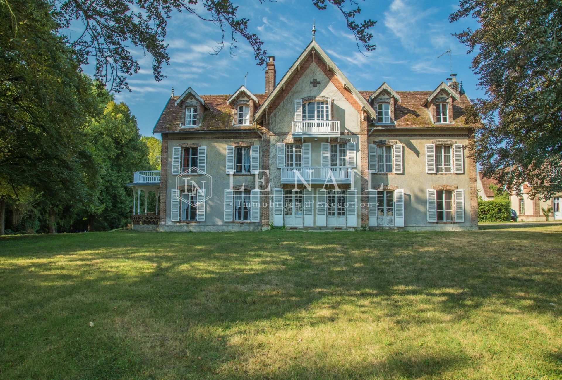 manor house 26 rooms for sale on VAL AU PERCHE (61130)