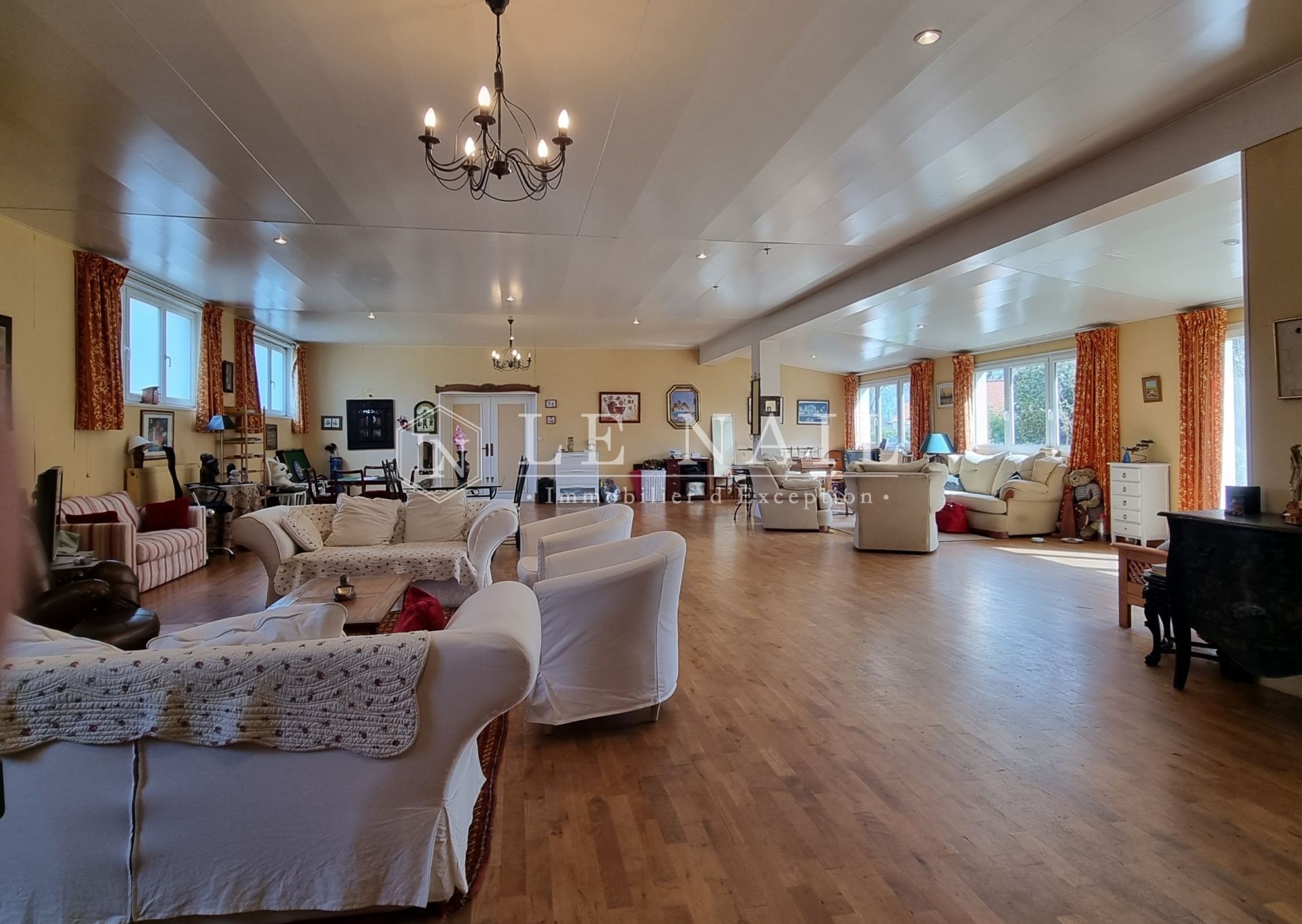 house 9 rooms for sale on ALENCON (61000)