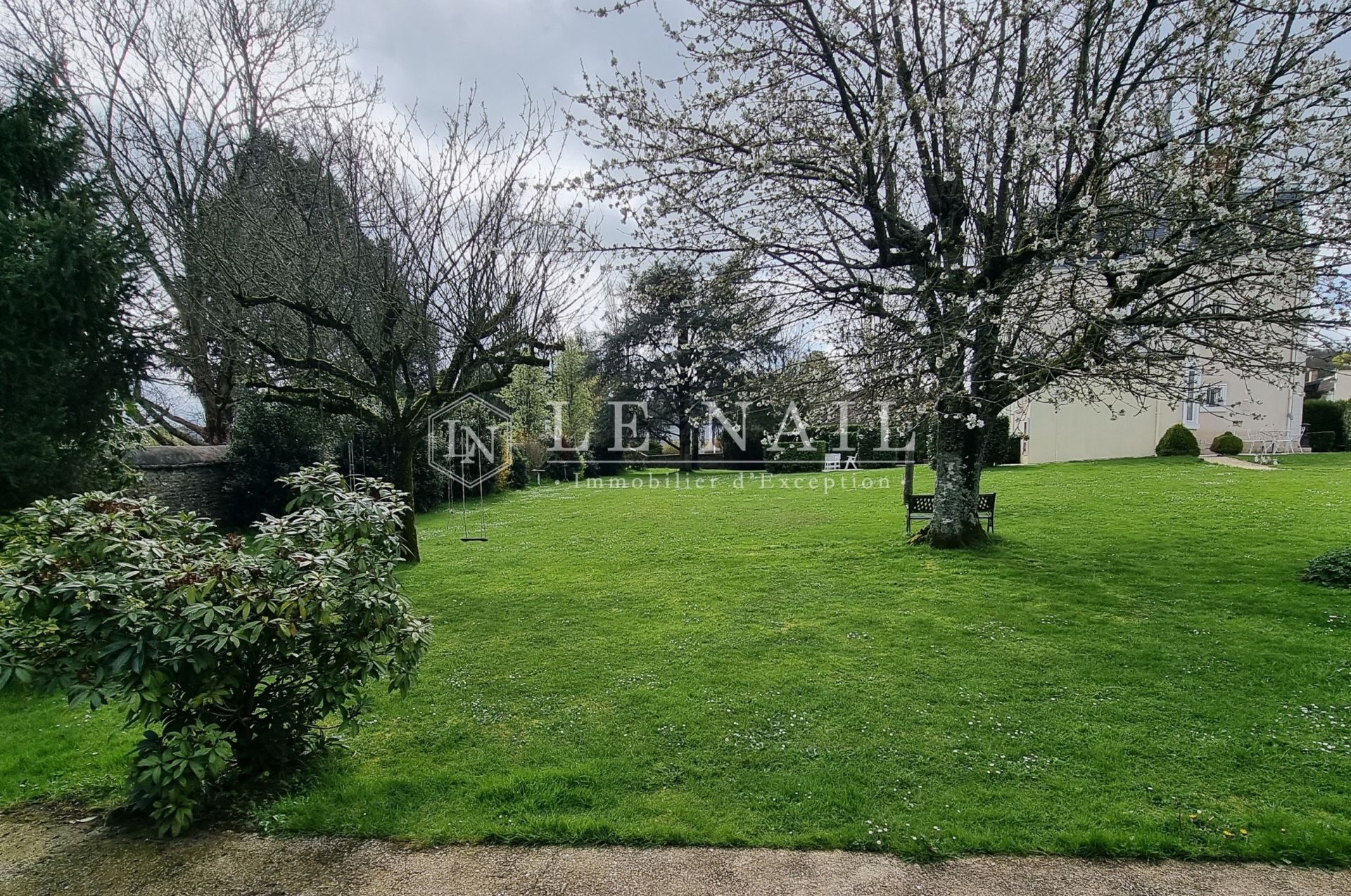 house 9 rooms for sale on ALENCON (61000)