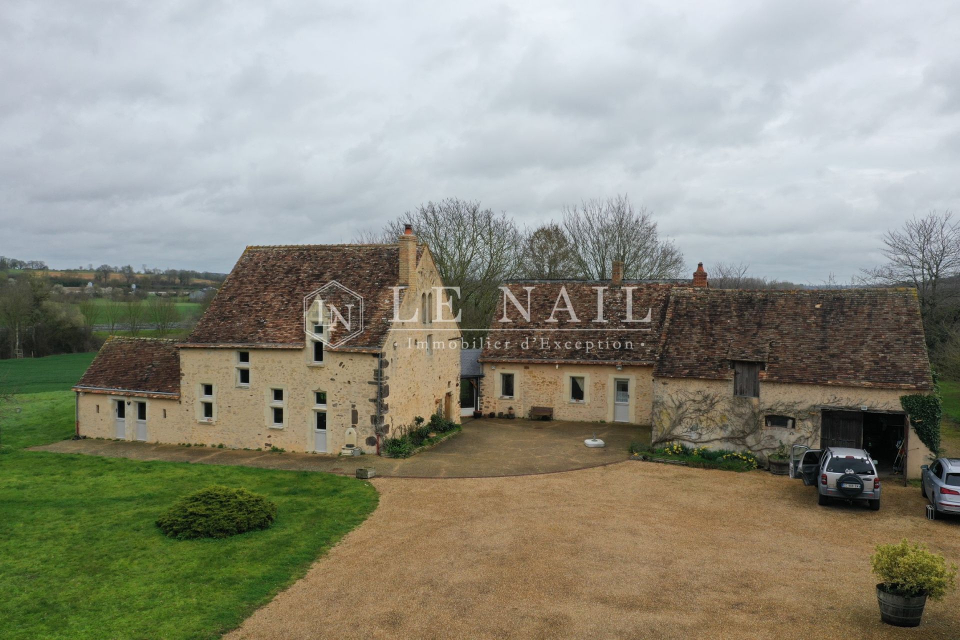 manor house 7 rooms for sale on LE MANS (72000)