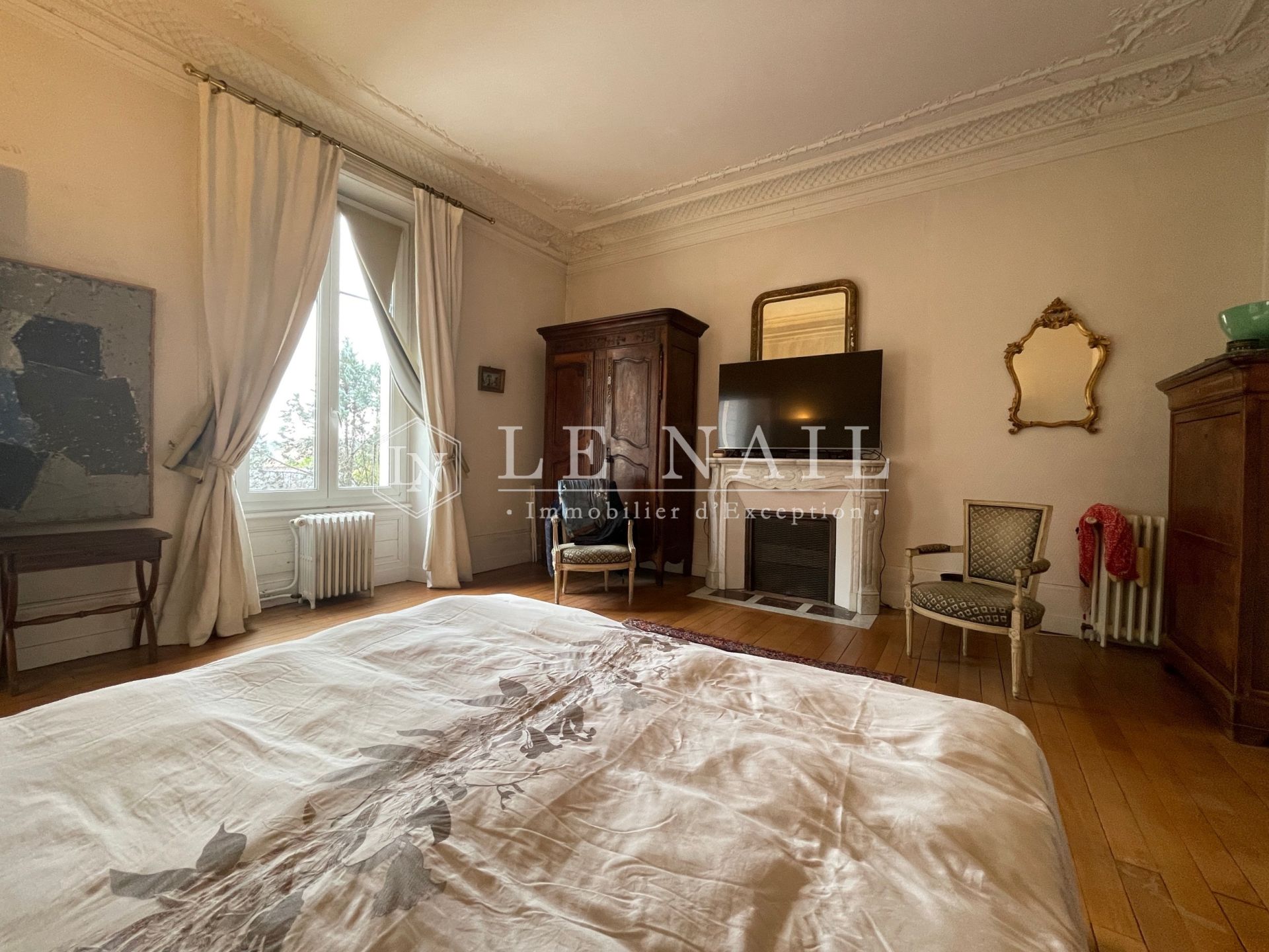 mansion 11 rooms for sale on ST JUNIEN (87200)