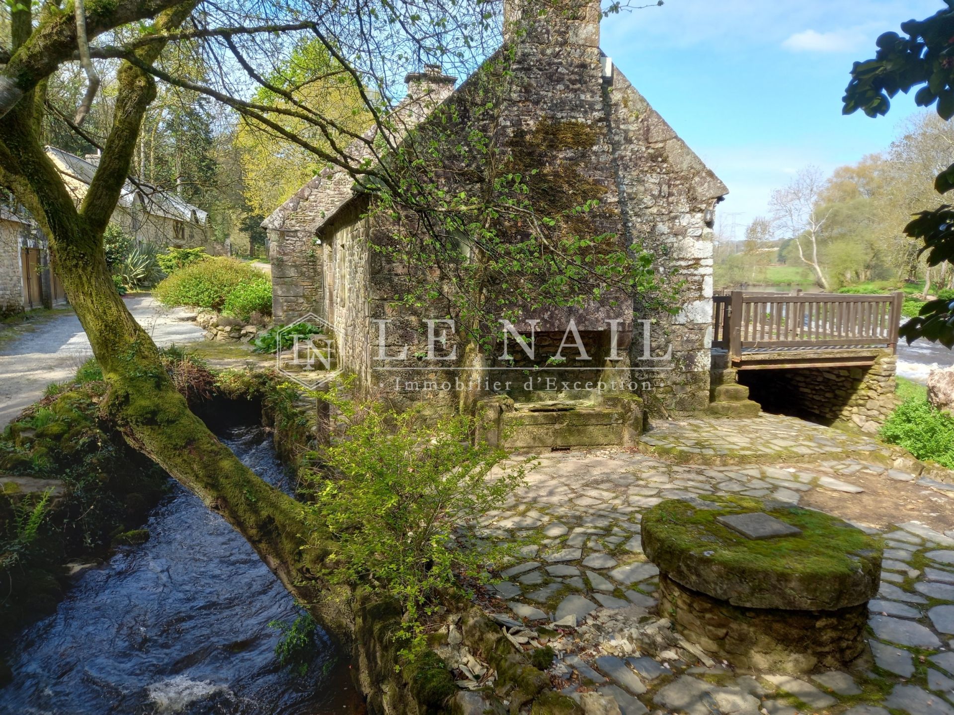 moulin 5 pièces en vente à QUIMPERLE (29300)