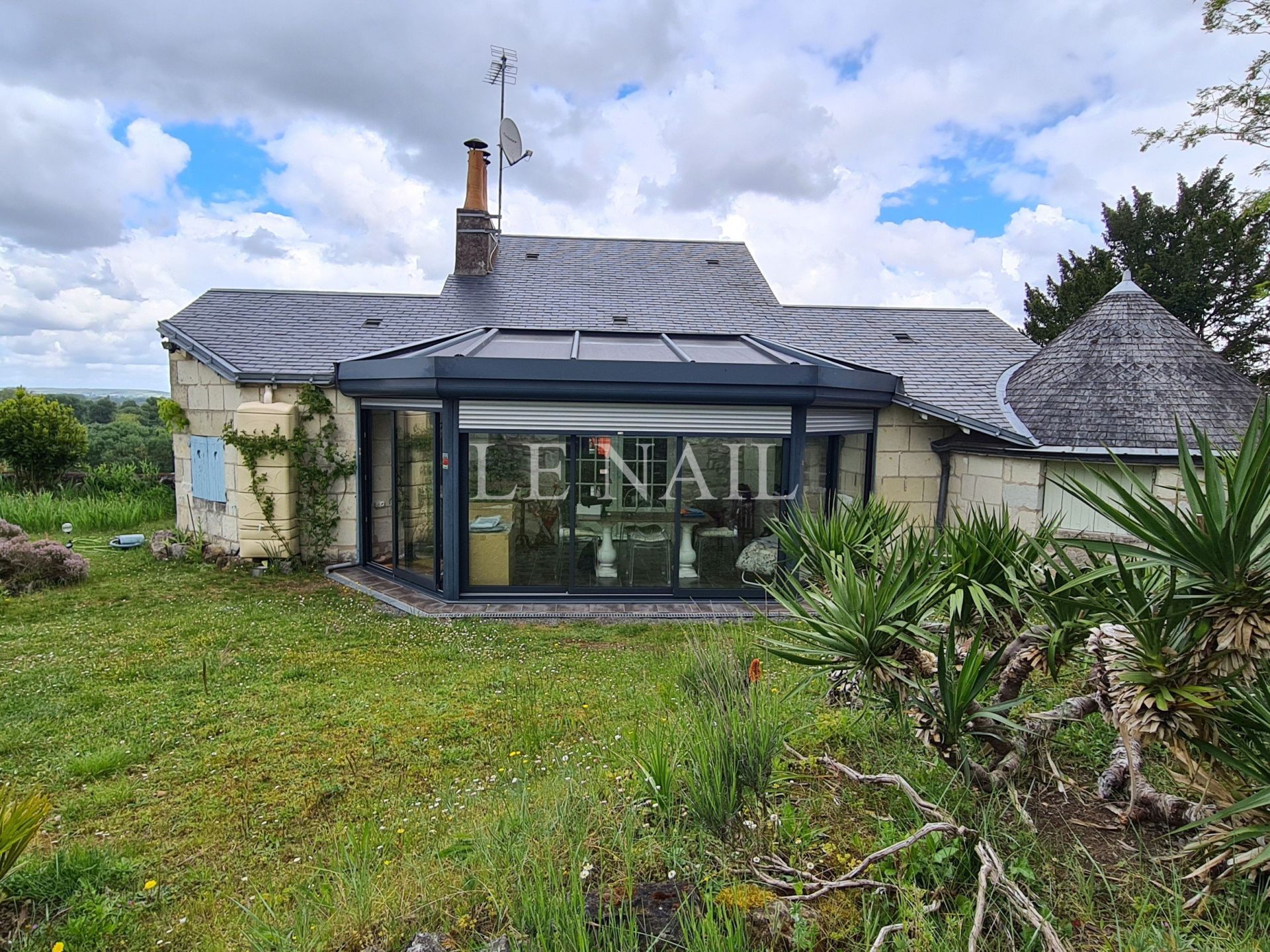 maison 10 pièces en vente à SAUMUR (49400)