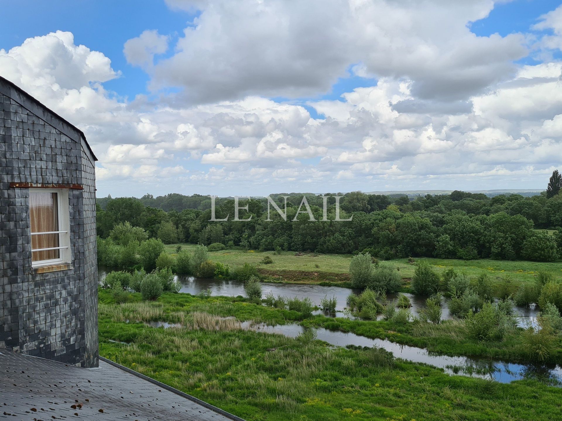 maison 10 pièces en vente à SAUMUR (49400)