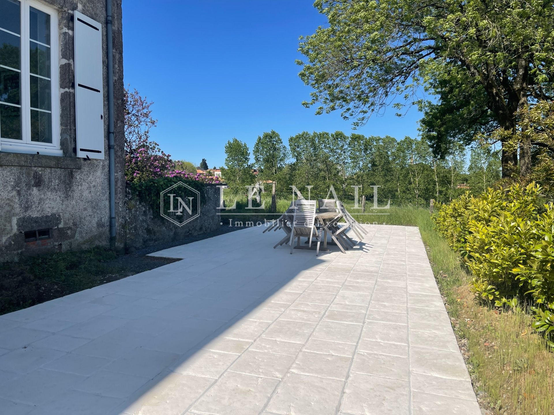 propriété 10 pièces en vente à LA CHATAIGNERAIE (85120)