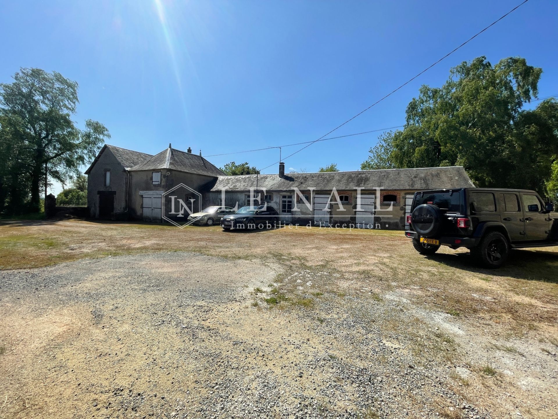 propriété 10 pièces en vente à LA CHATAIGNERAIE (85120)