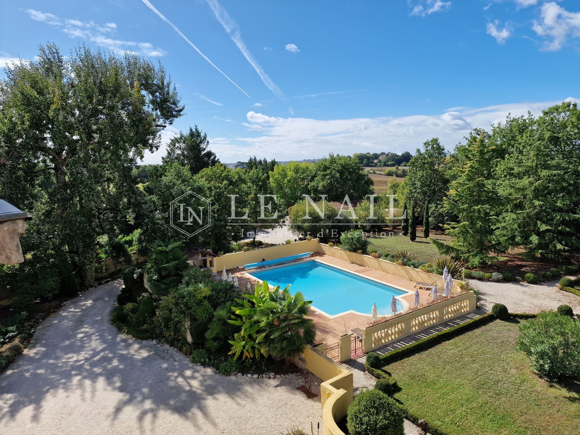 mansion 16 rooms for sale on MOISSAC (82200)