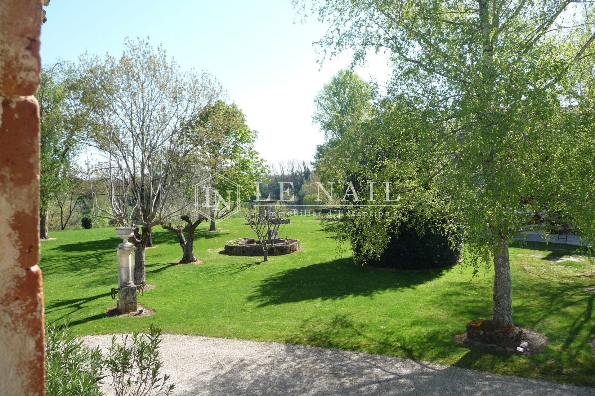 property 10 rooms for sale on BERGERAC (24100)