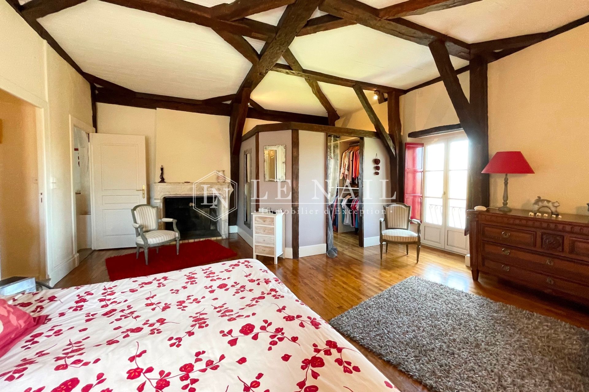 property 10 rooms for sale on BERGERAC (24100)
