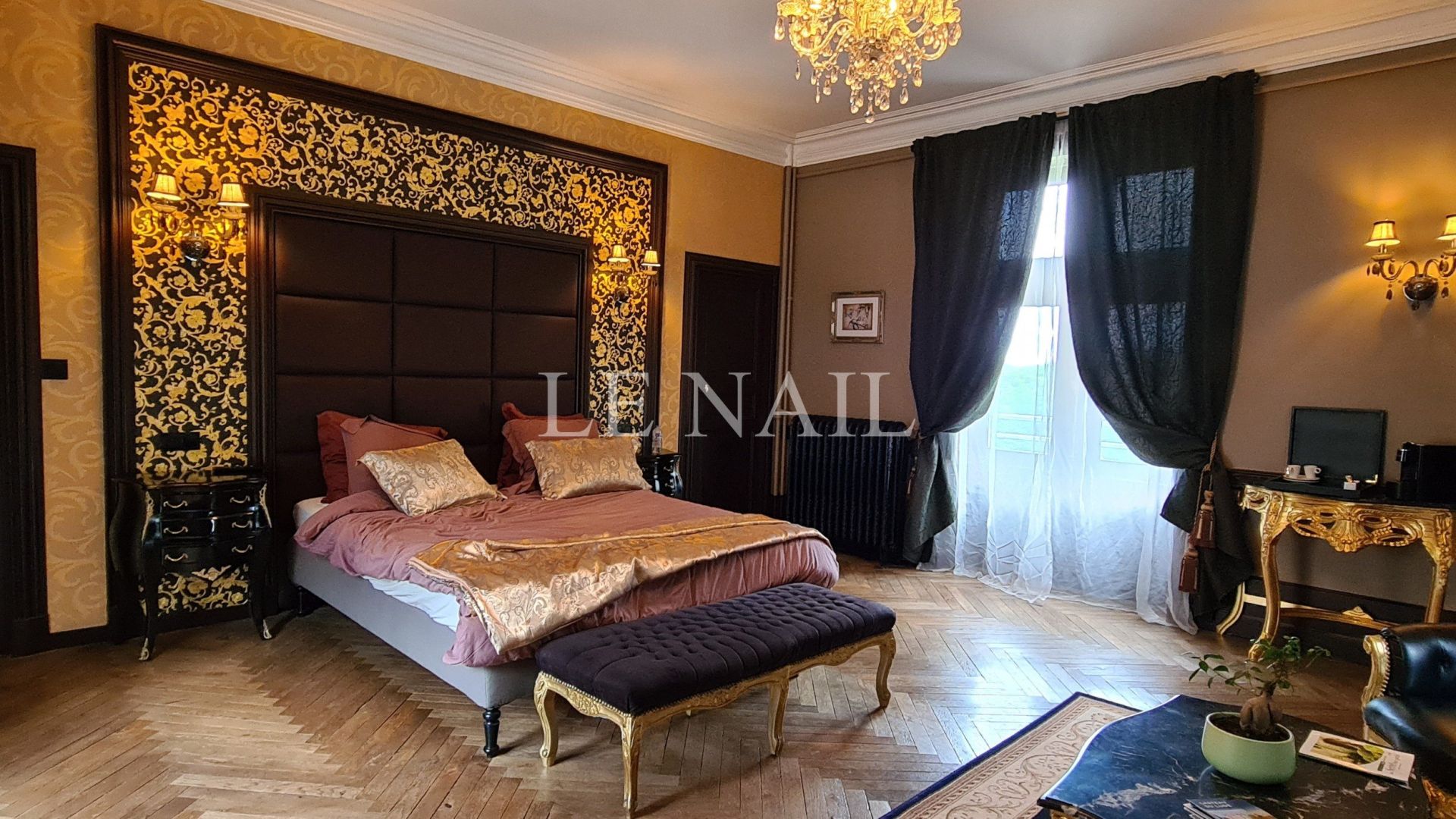 château 23 pièces en vente à CHATEAU DU LOIR (72500)