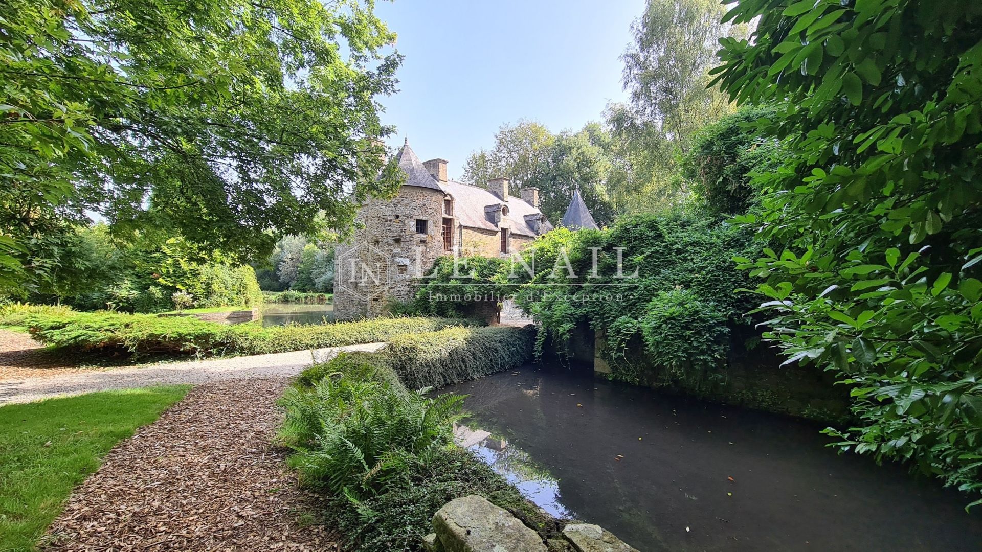 manor house 8 rooms for sale on ST HILAIRE DU HARCOUET (50600)
