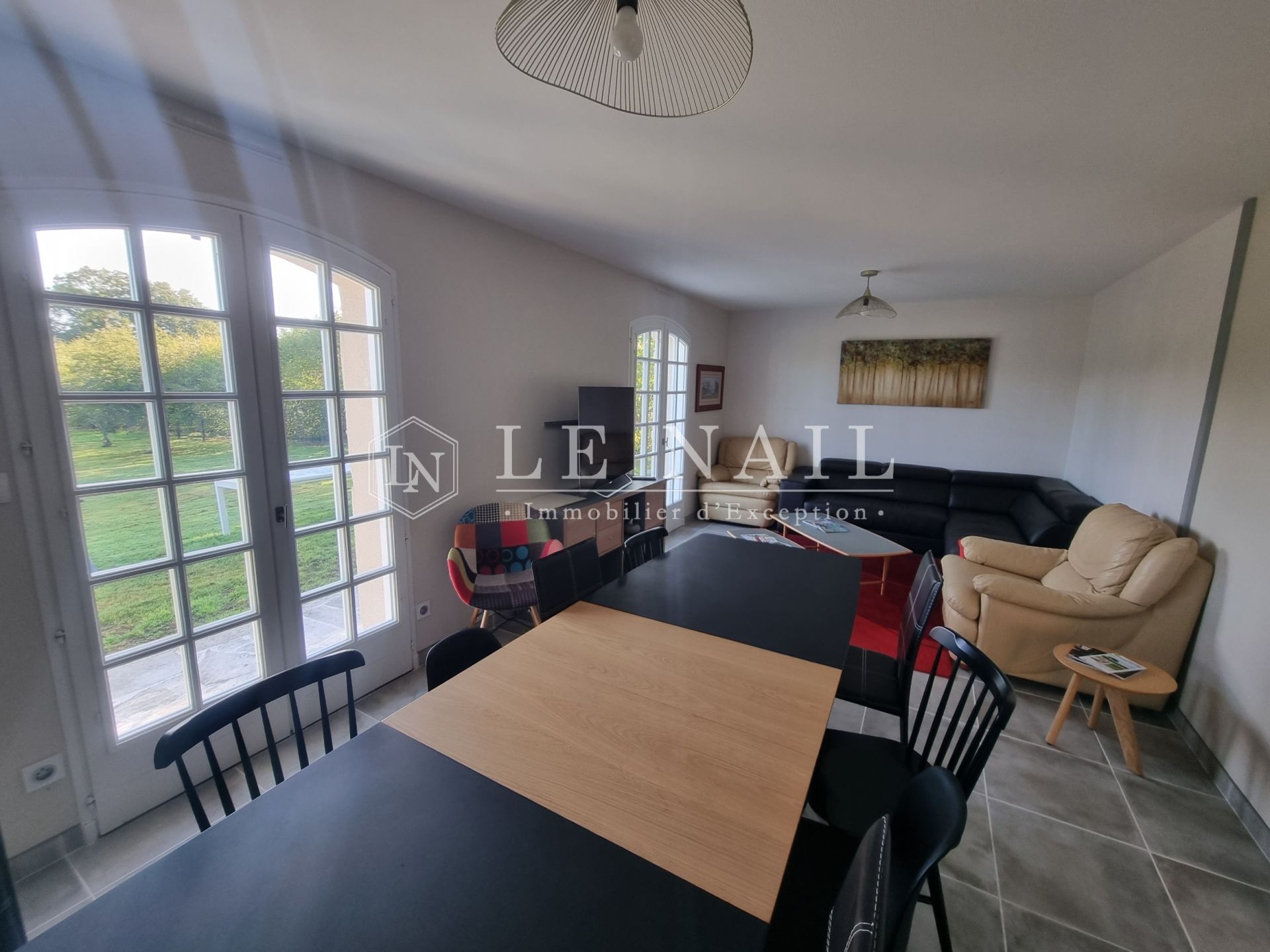 propriété 11 pièces en vente à NEUVY LE ROI (37370)