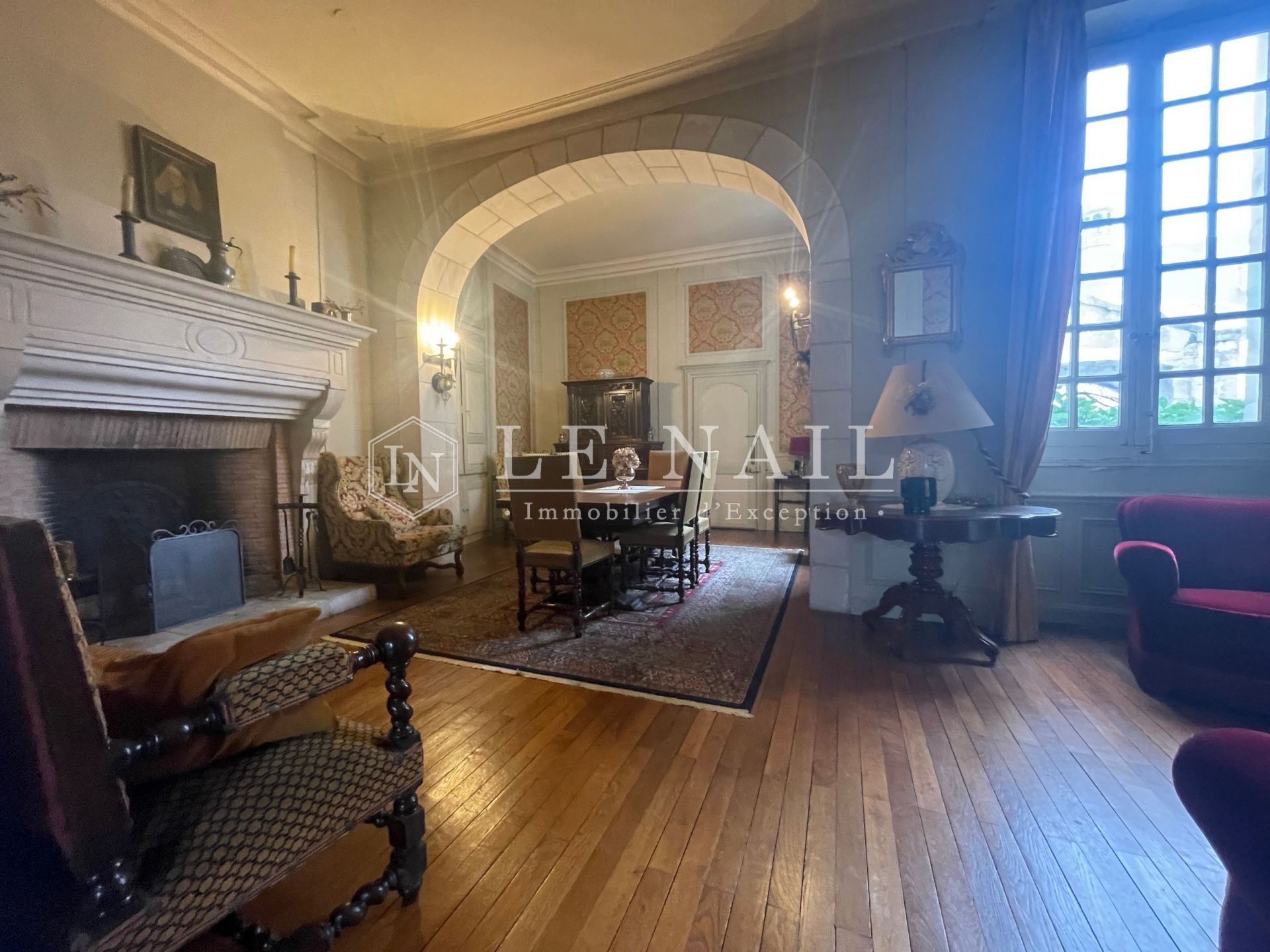 hôtel particulier 17 pièces en vente à LE BLANC (36300)