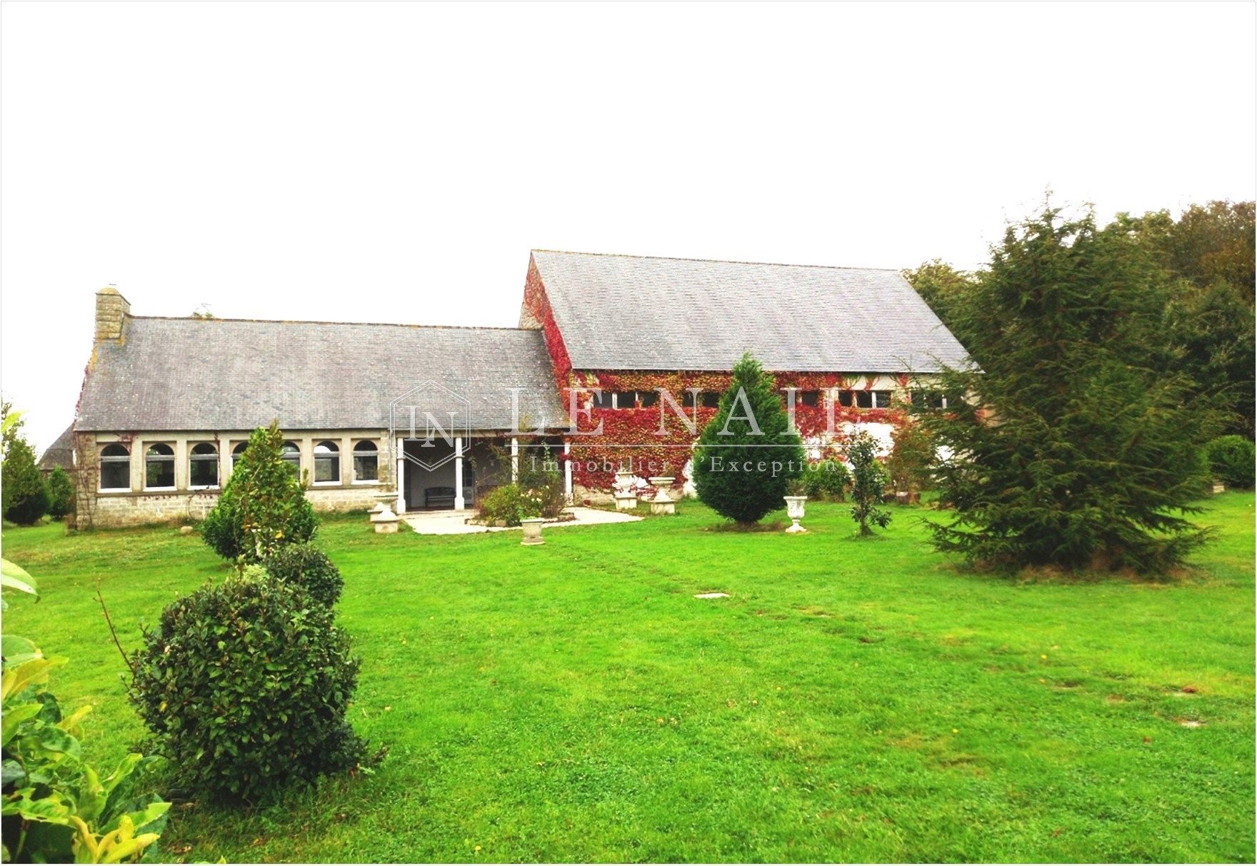 castle 18 rooms for sale on DINAN (22100)