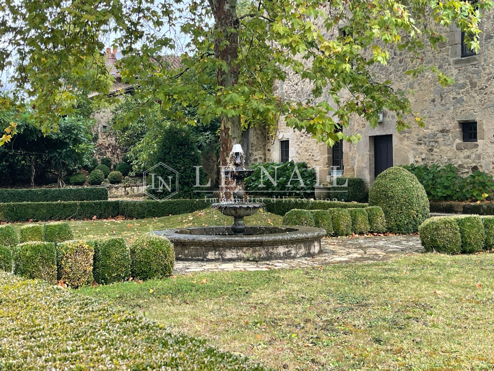château 18 pièces en vente à ANGOULEME (16000)