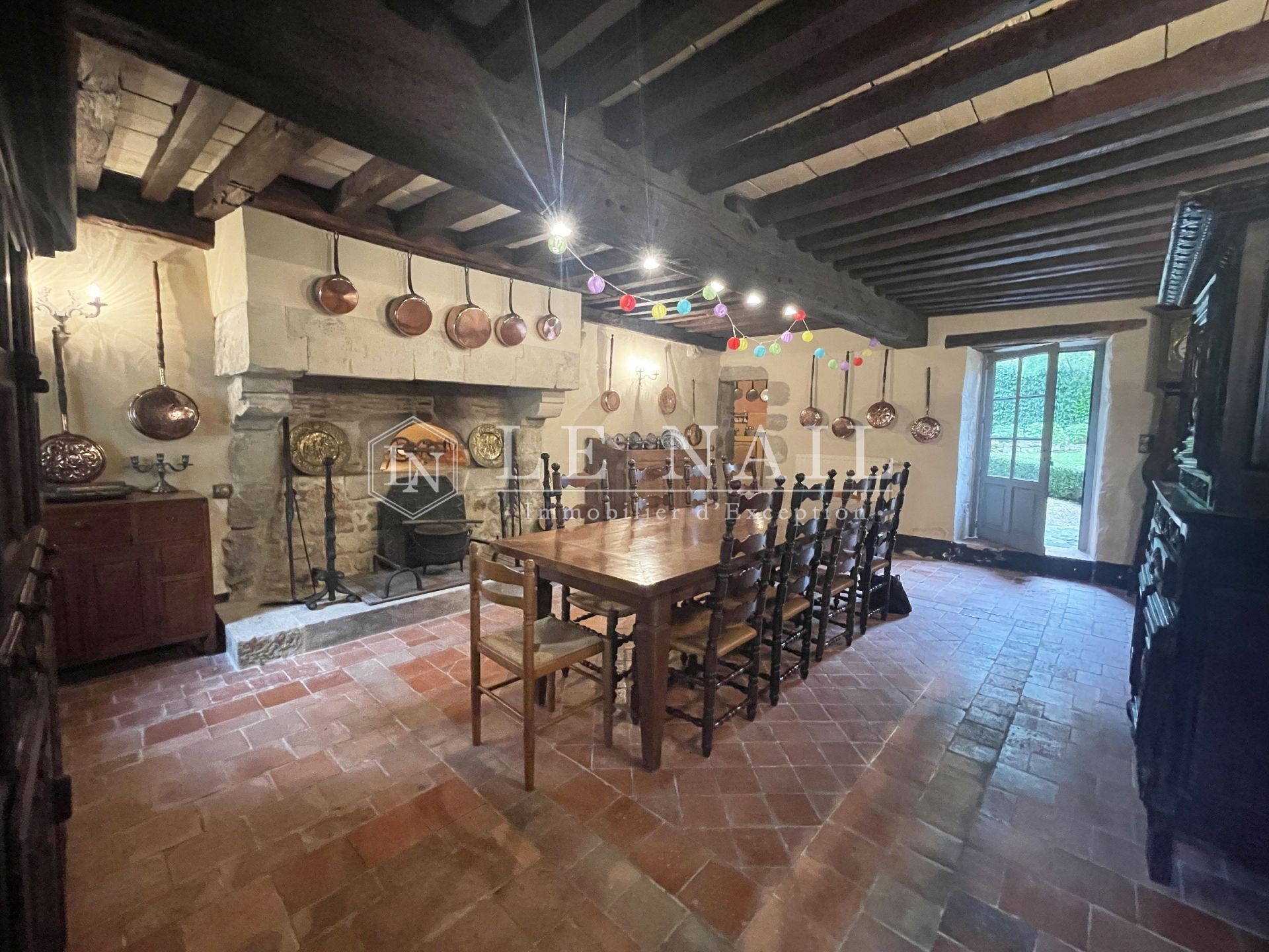 château 18 pièces en vente à ANGOULEME (16000)