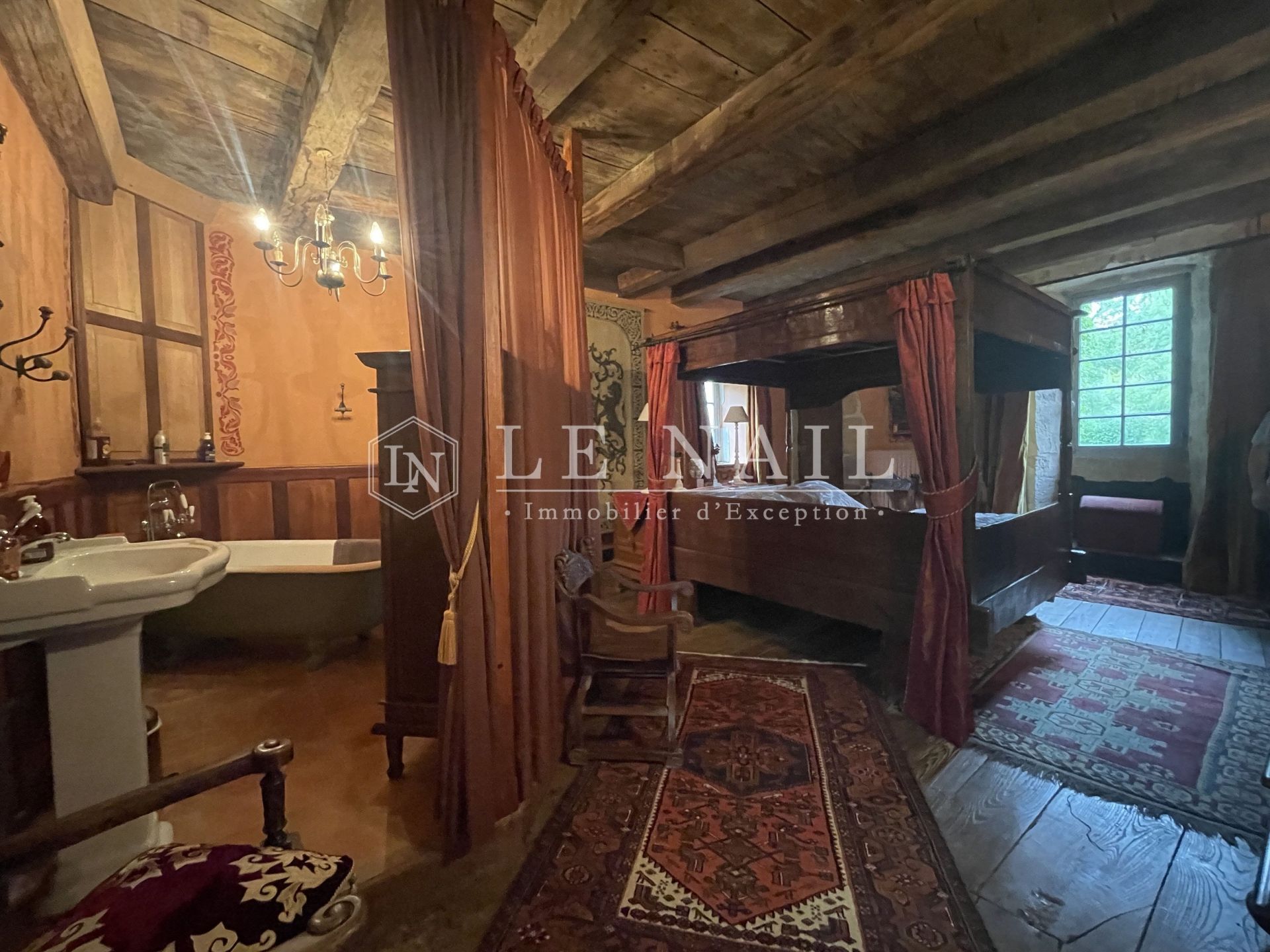 château 18 pièces en vente à ANGOULEME (16000)