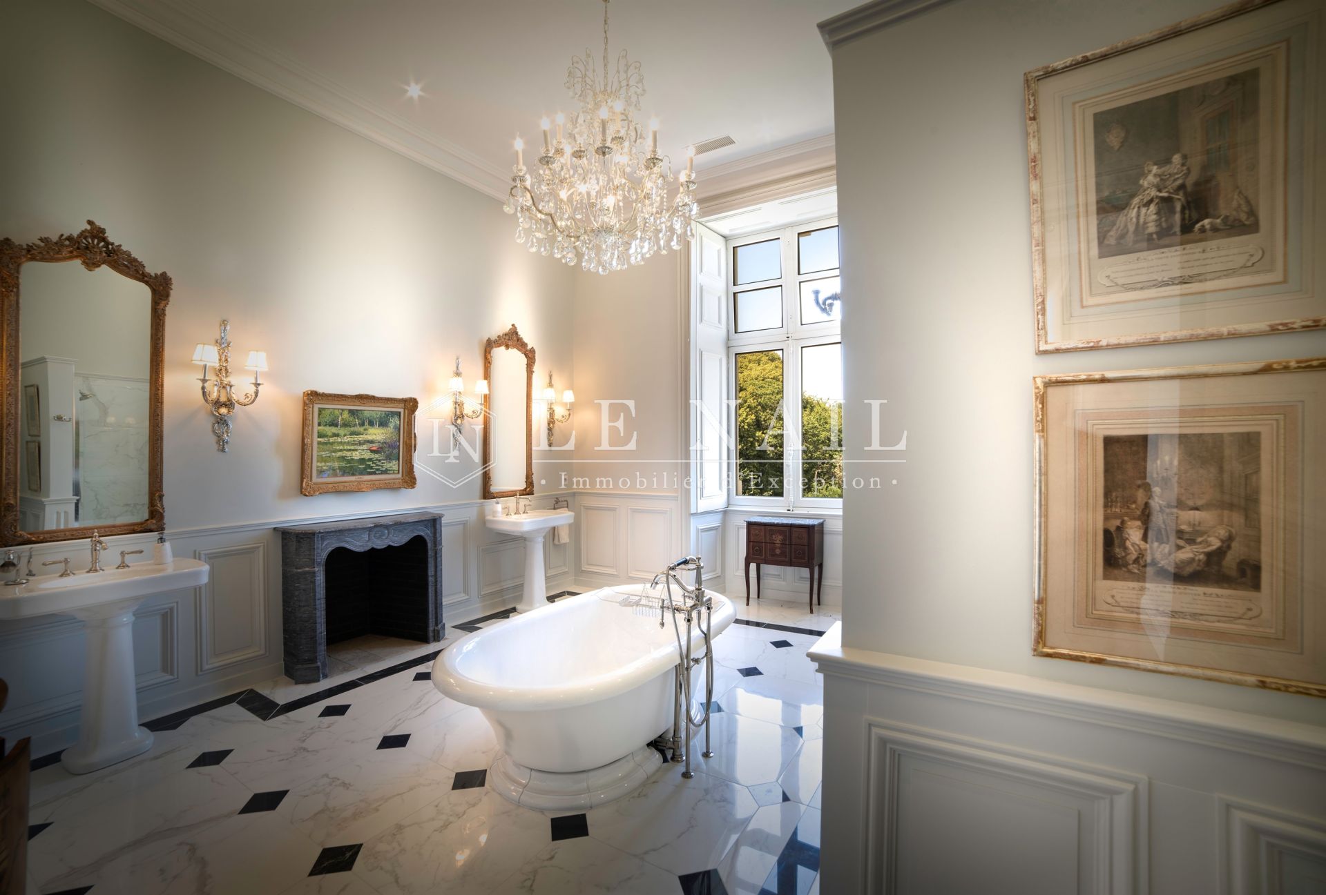 château 25 pièces en vente à LE LION D ANGERS (49220)