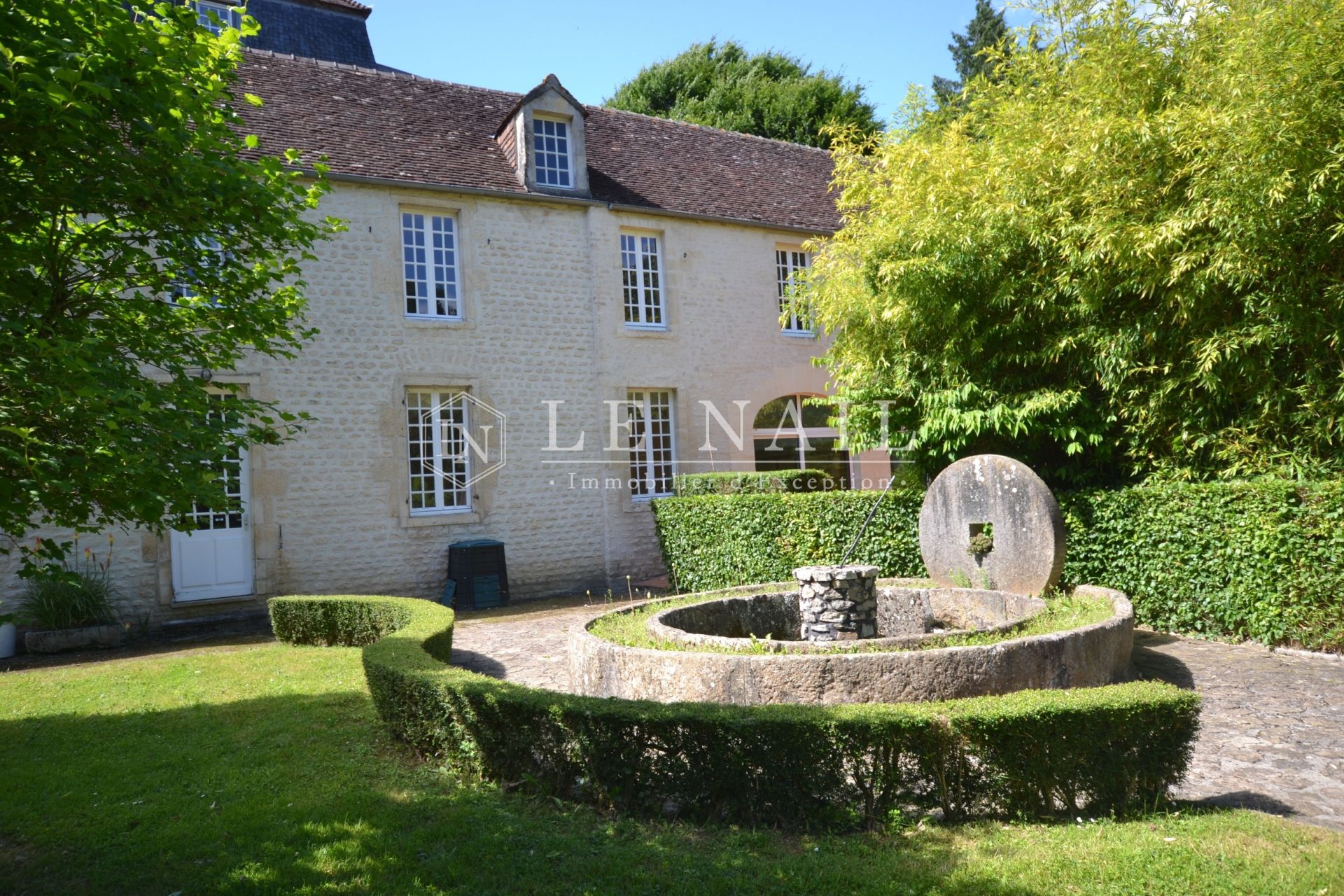 mansion 12 rooms for sale on FALAISE (14700)