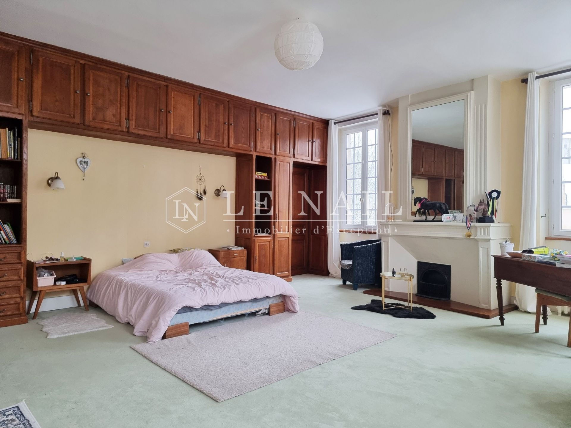 mansion 12 rooms for sale on FALAISE (14700)