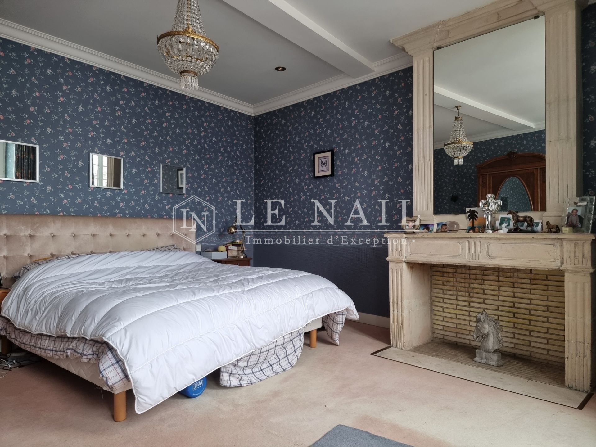 mansion 12 rooms for sale on FALAISE (14700)