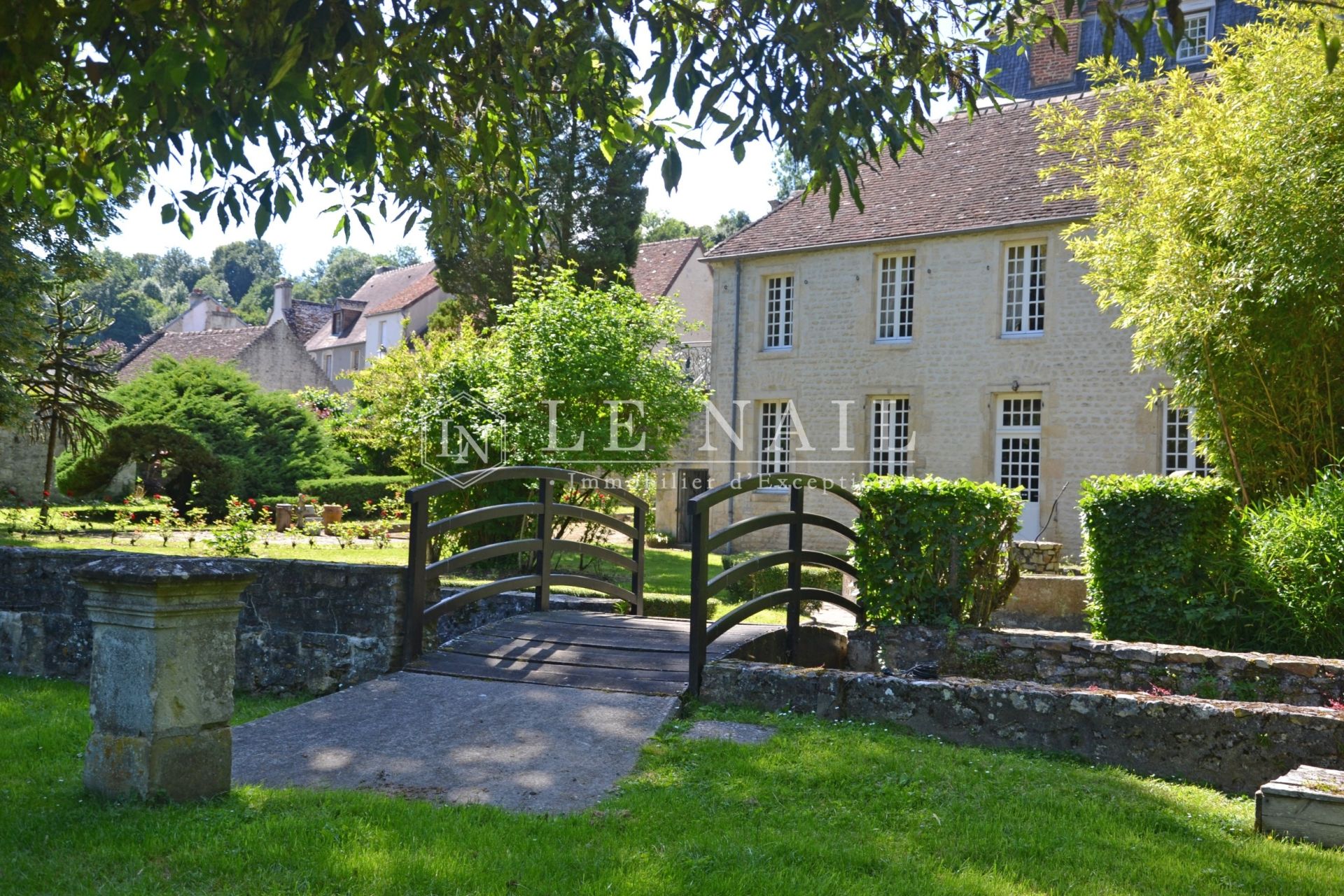 mansion 12 rooms for sale on FALAISE (14700)