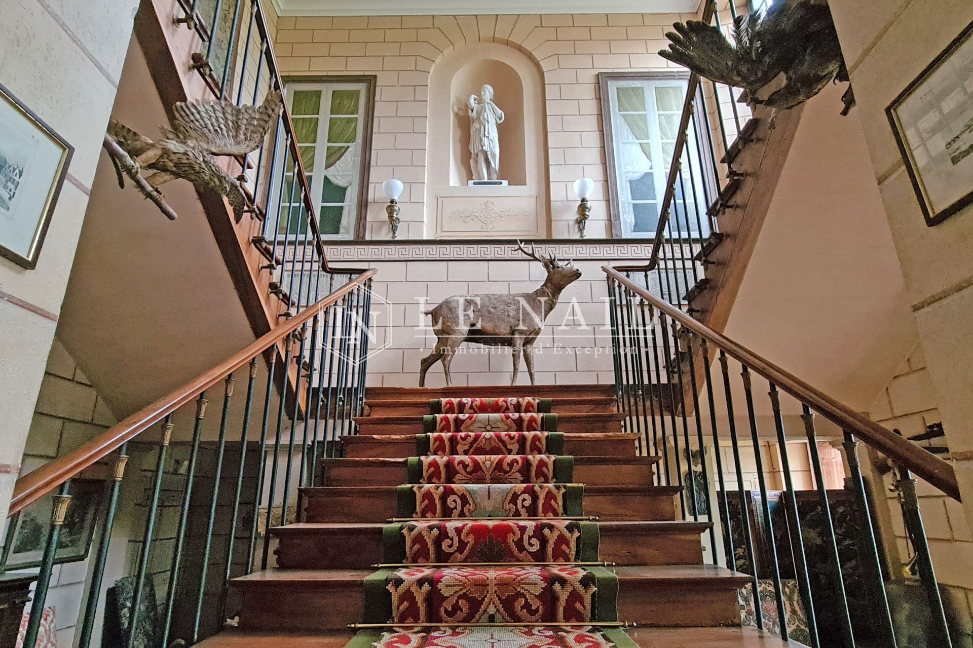 castle 20 rooms for sale on Bourges (18000)